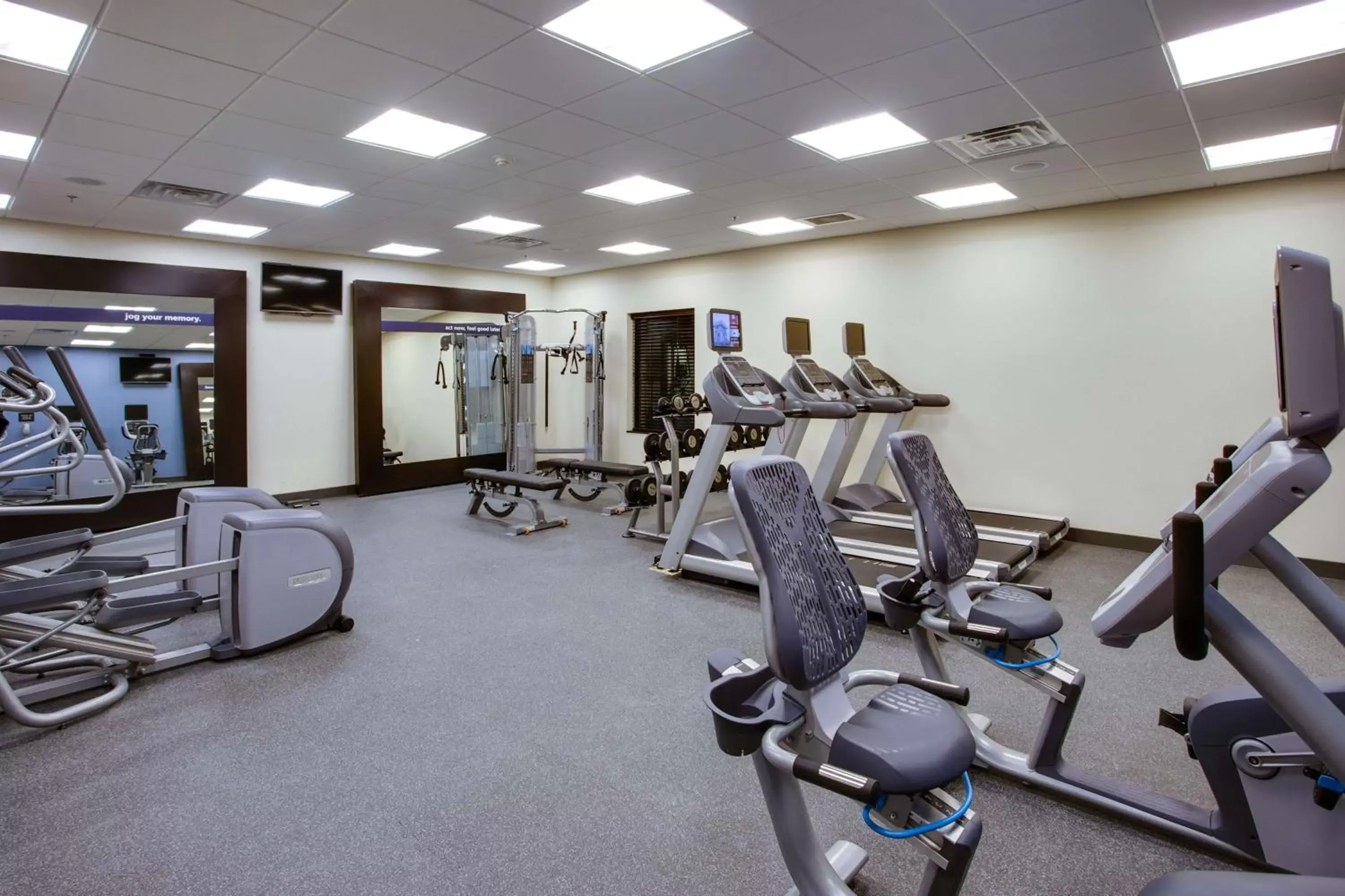 Fitness centre/facilities, Fitness Center/Facilities in Hampton Inn & Suites Philadelphia/Bensalem