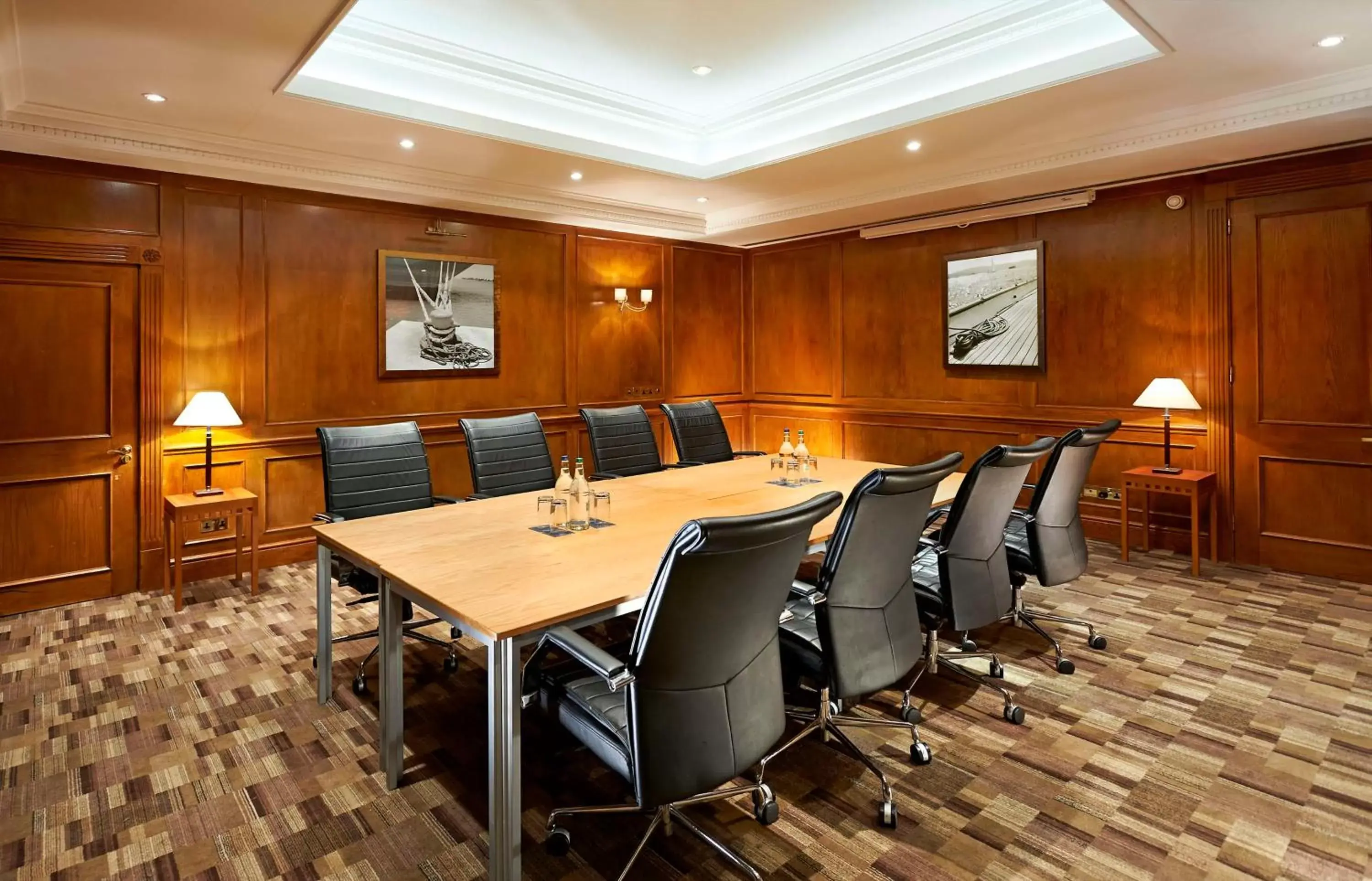 Meeting/conference room in DoubleTree by Hilton Southampton