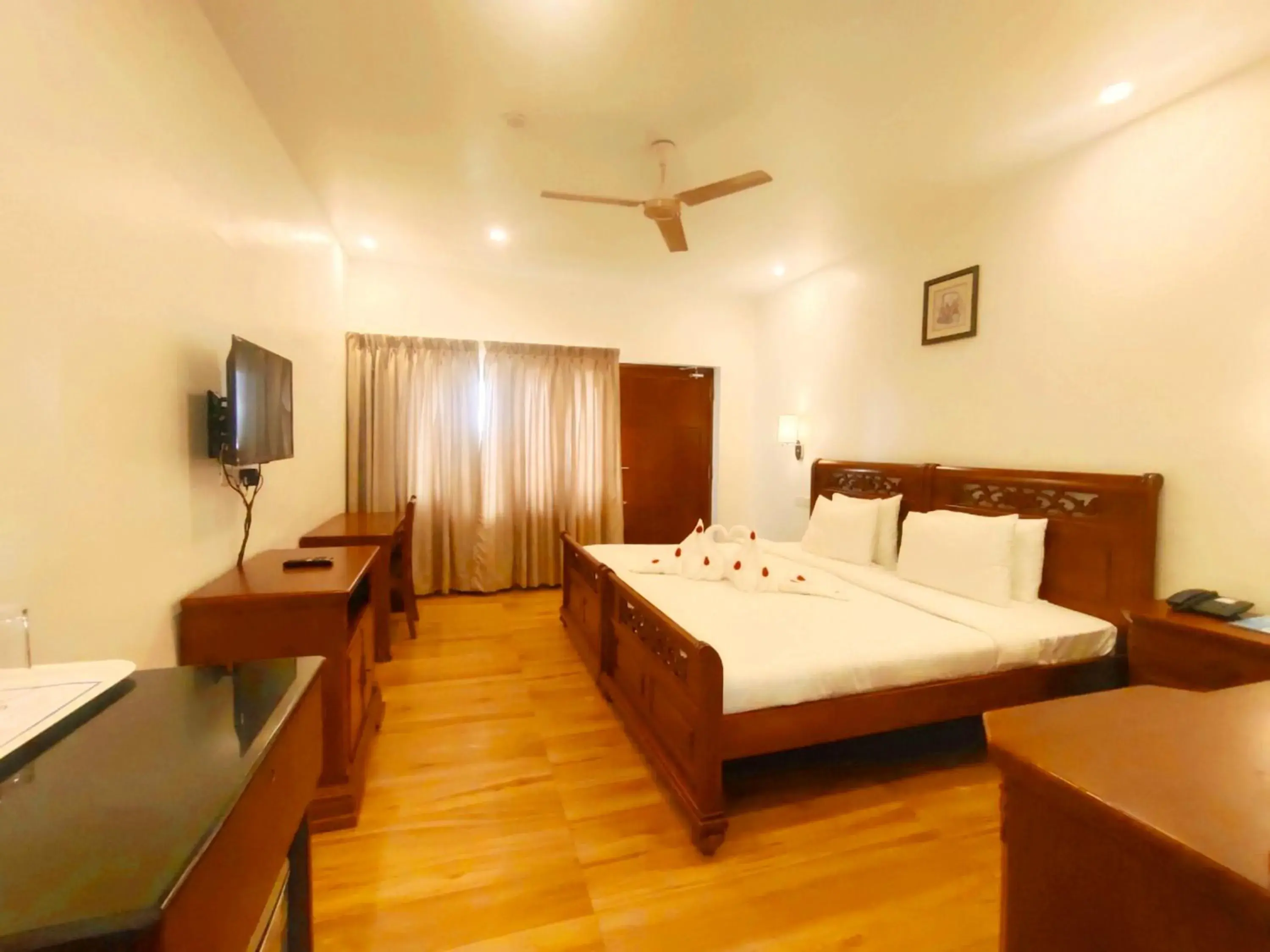 Bedroom, Bed in The Travancore Heritage Beach Resort