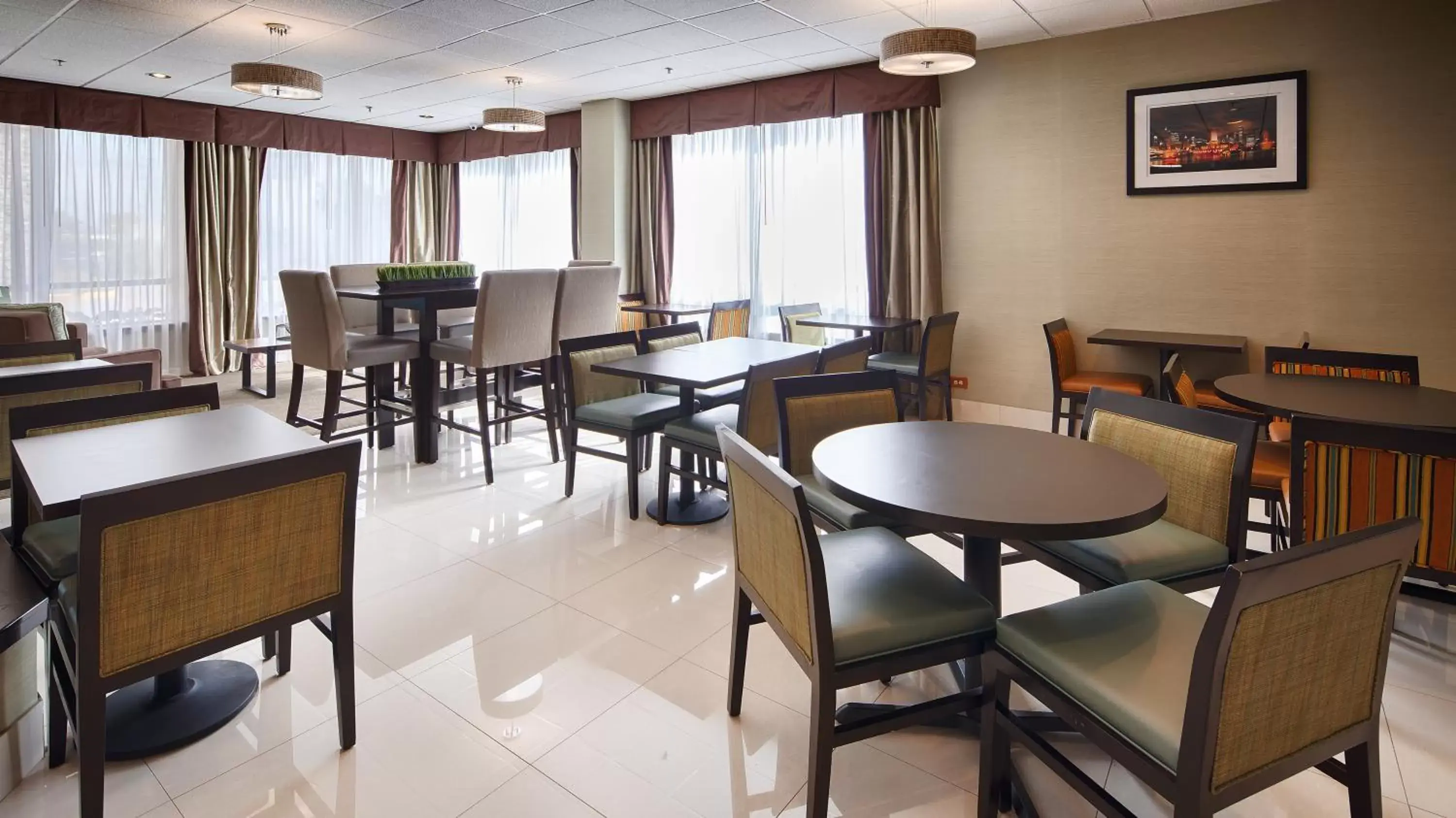 Breakfast, Restaurant/Places to Eat in Best Western O'Hare/Elk Grove Hotel