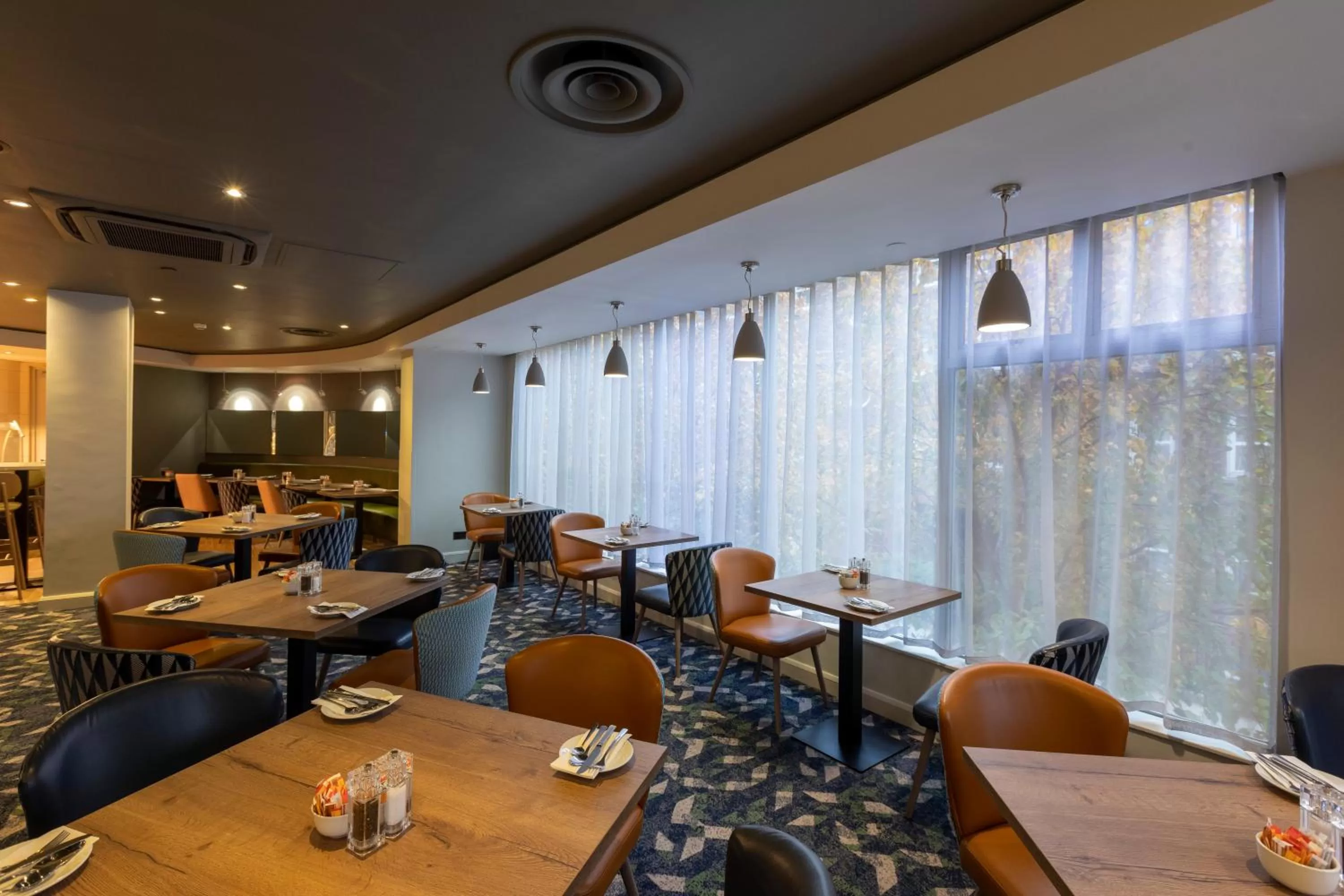 Restaurant/places to eat in Holiday Inn London - Regent's Park by IHG