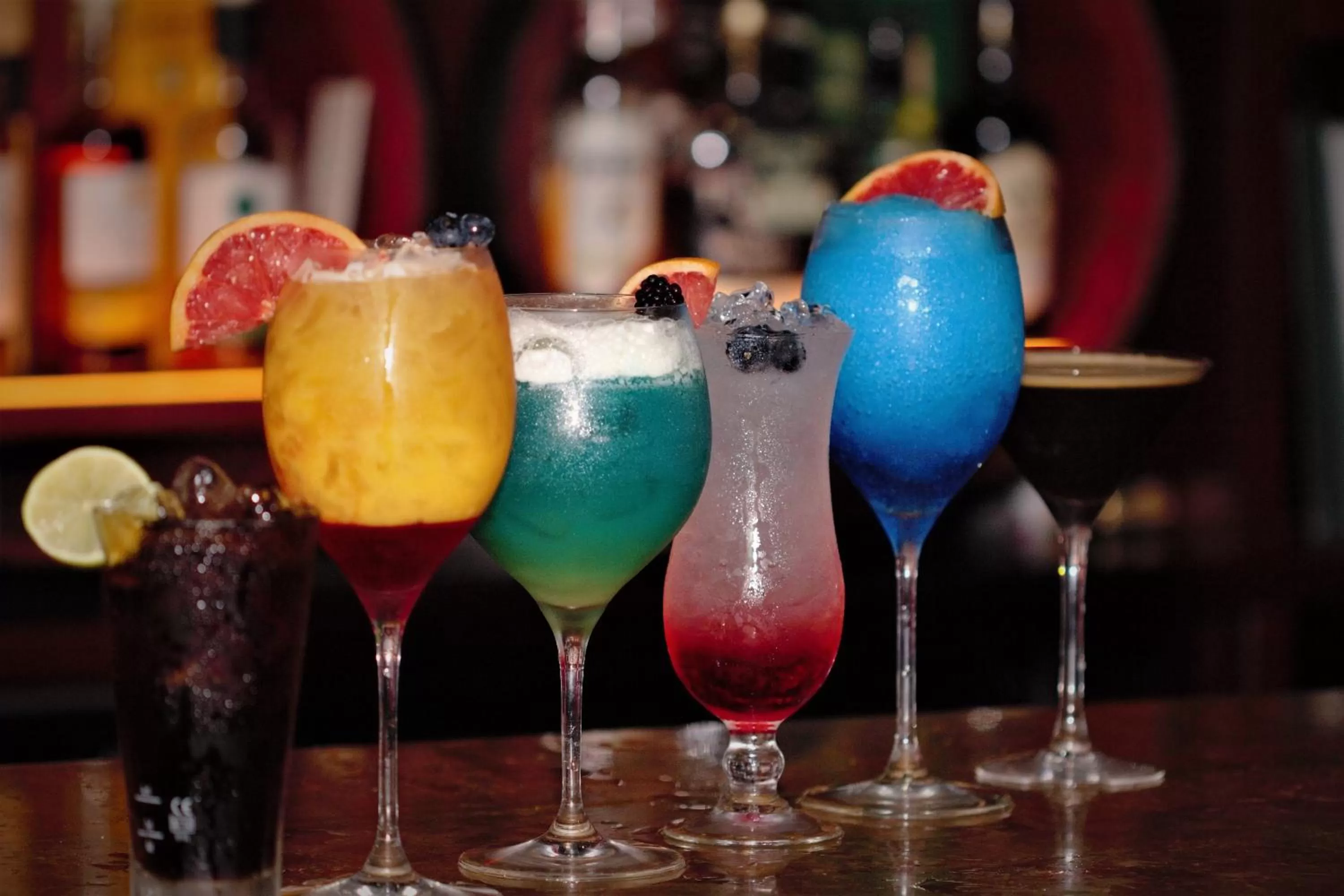 Drinks in The Strand Hotel, the former residence of Oscar Wilde