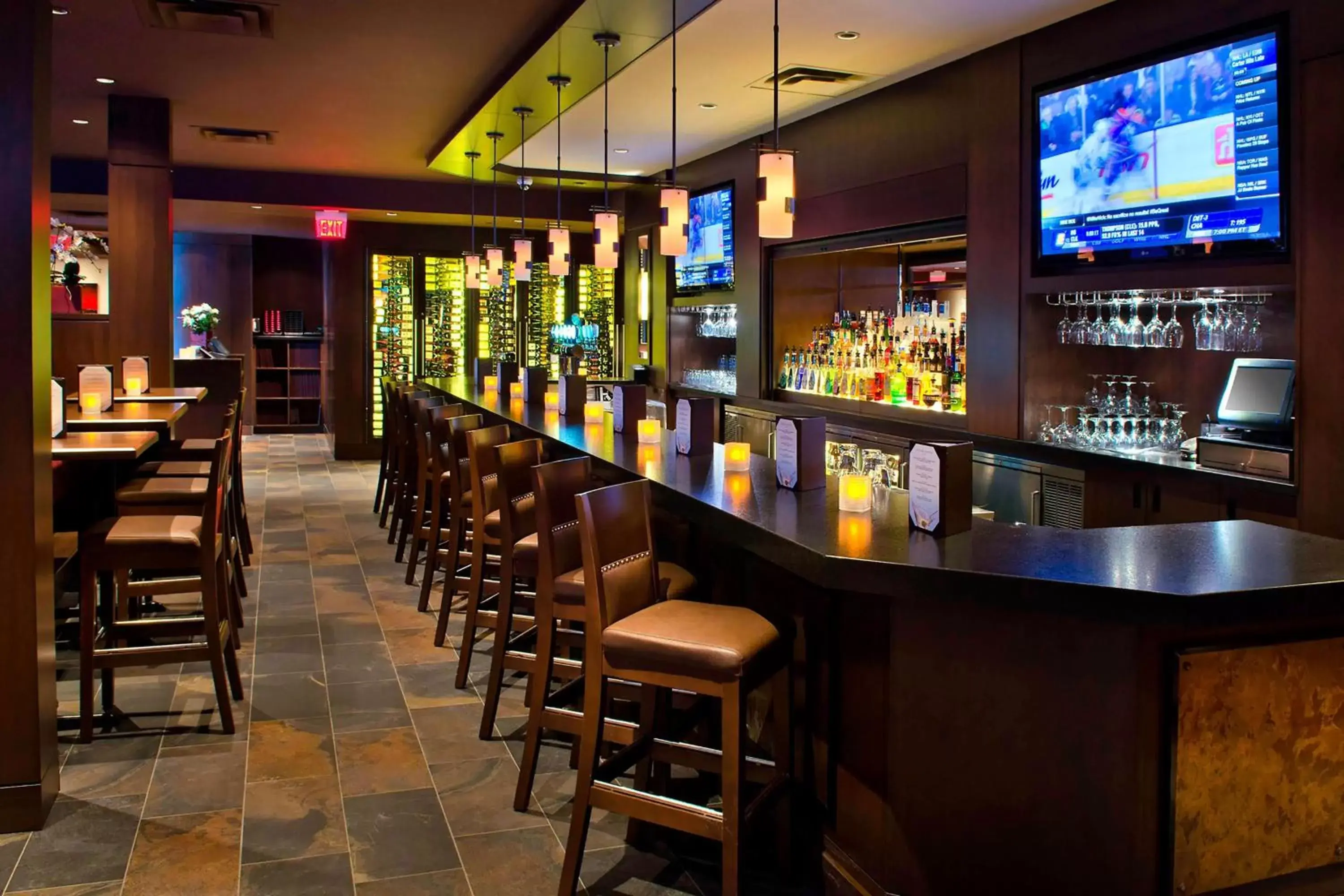 Lounge or bar, Lounge/Bar in Courtyard by Marriott Niagara Falls