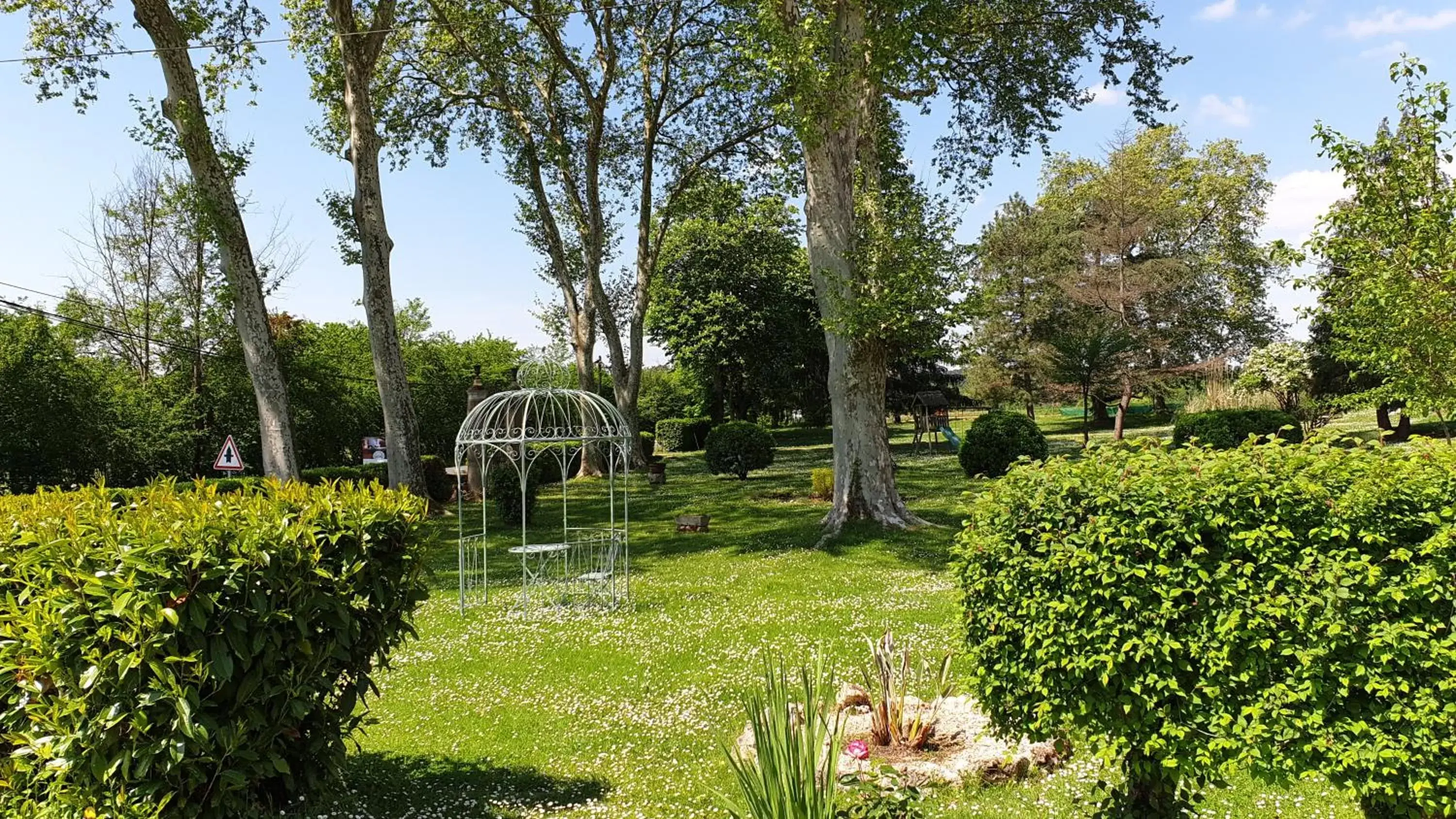 Garden in Château Puygrenier