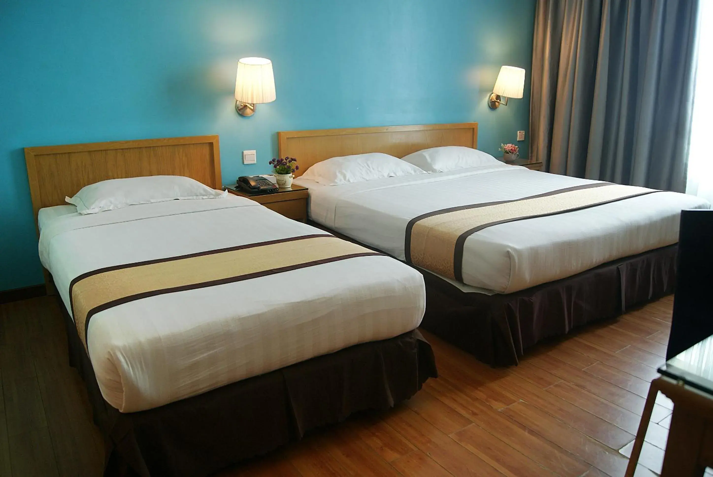 Bed in Tang Dynasty Bay Hotel