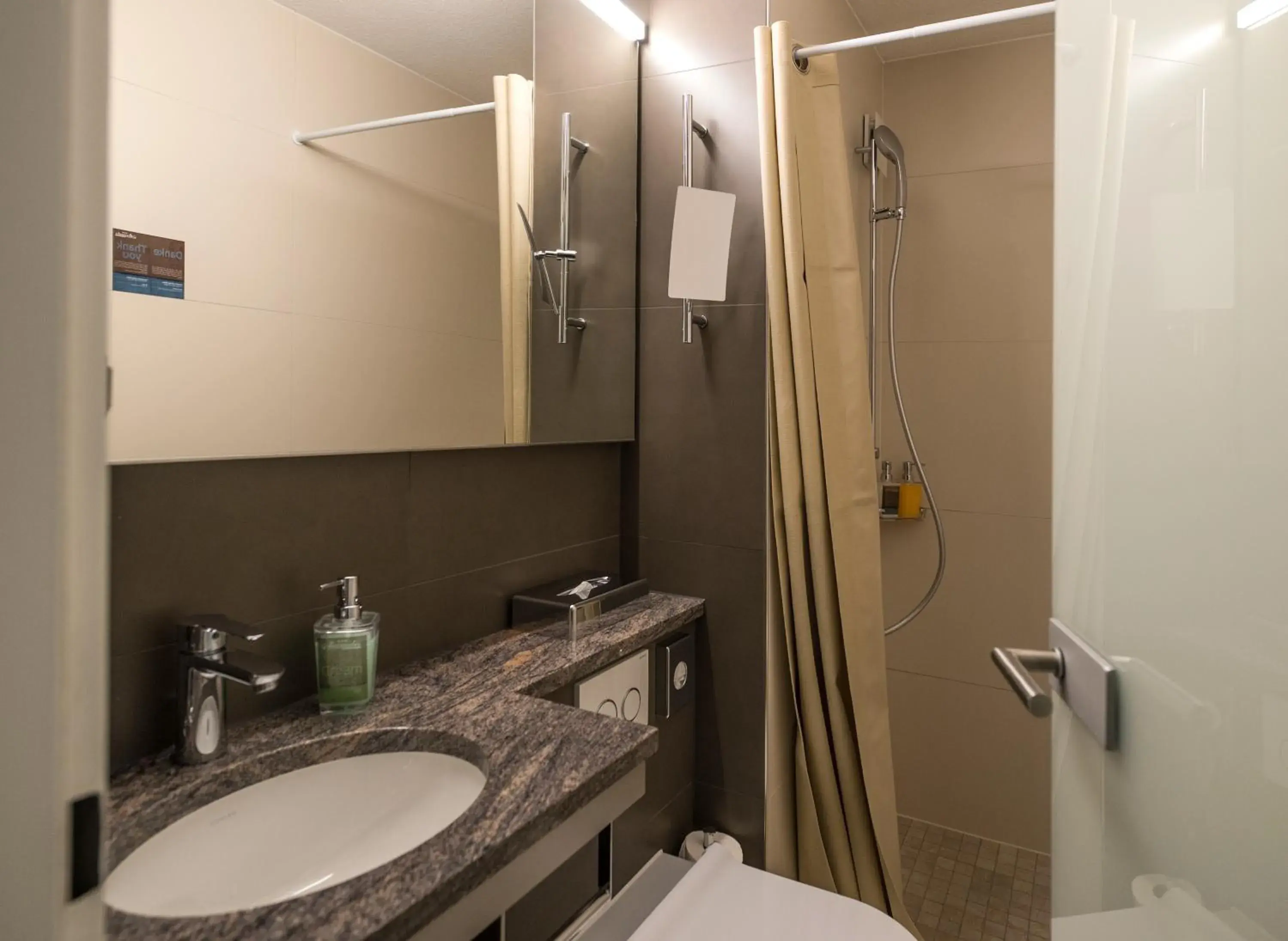 Photo of the whole room, Bathroom in Alexander Guesthouse Zurich Old Town