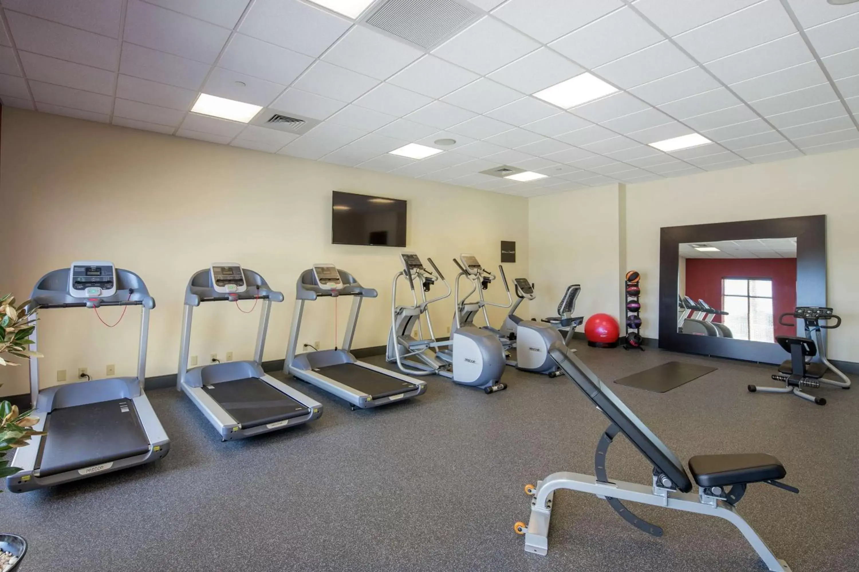 Fitness centre/facilities, Fitness Center/Facilities in Hilton Garden Inn Pascagoula