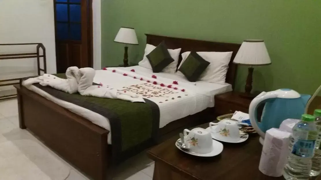 Bed in Capital Regency