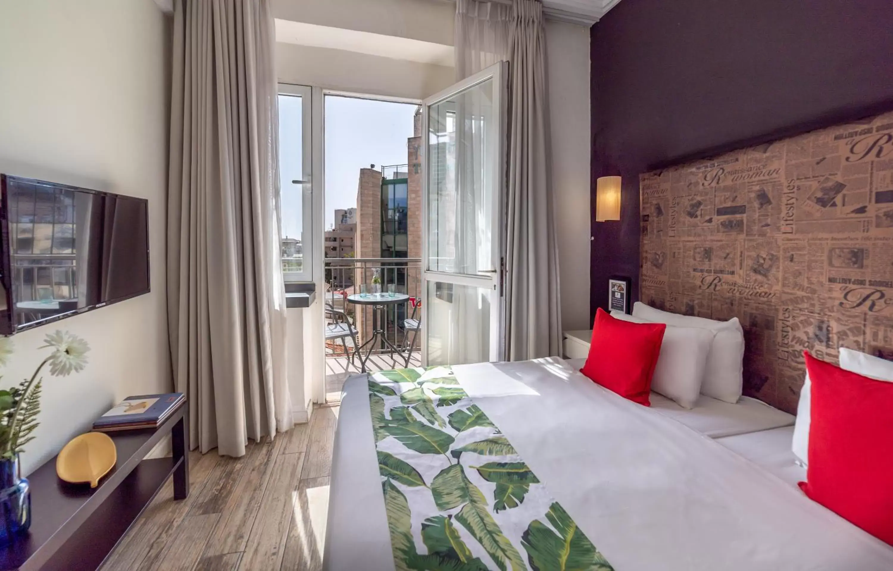 Two-Bedroom Suite with Balcony in Paamonim Hotel Jerusalem