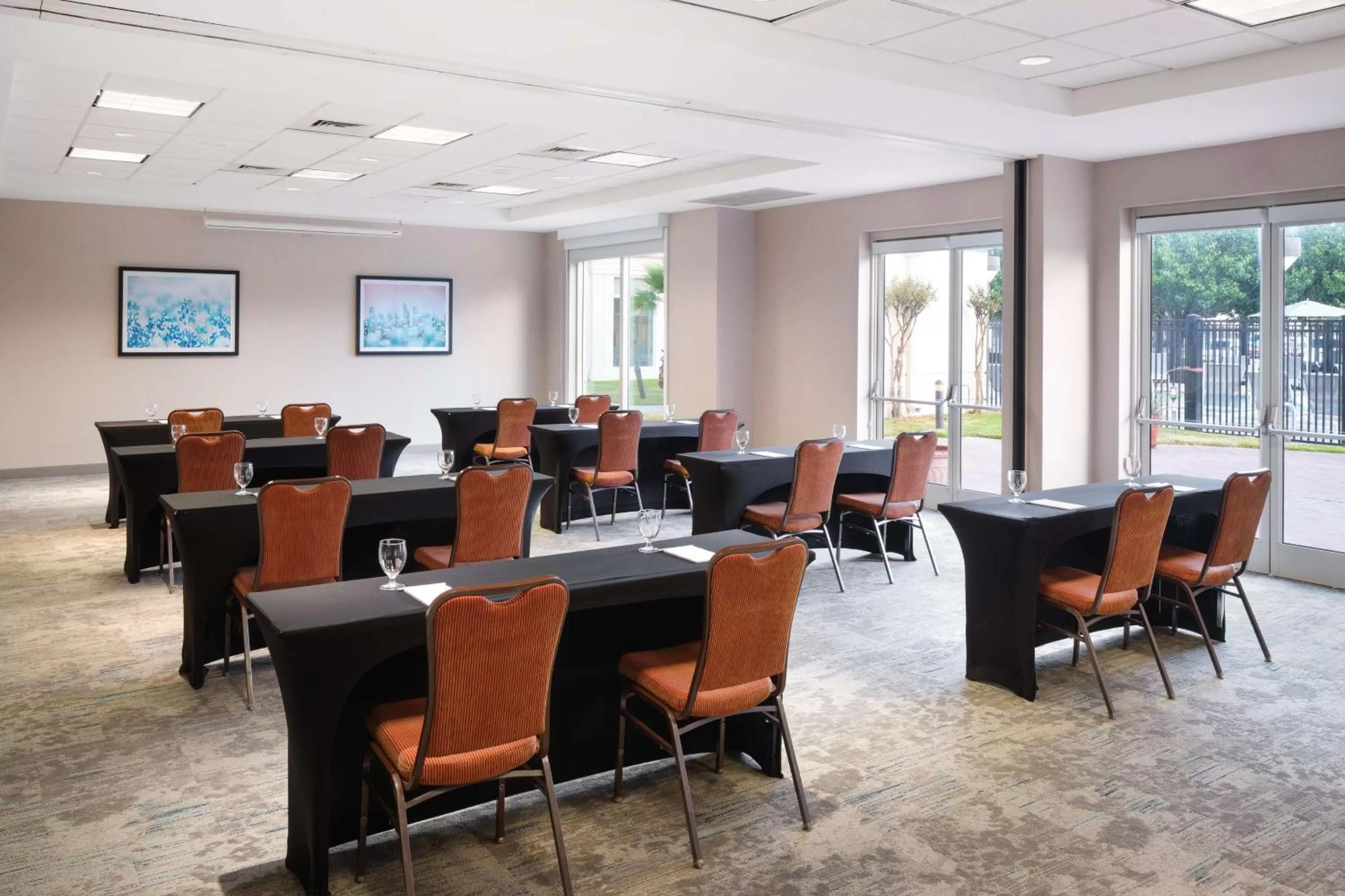 Meeting/conference room in Hilton Garden Inn Houston/Bush Intercontinental Airport