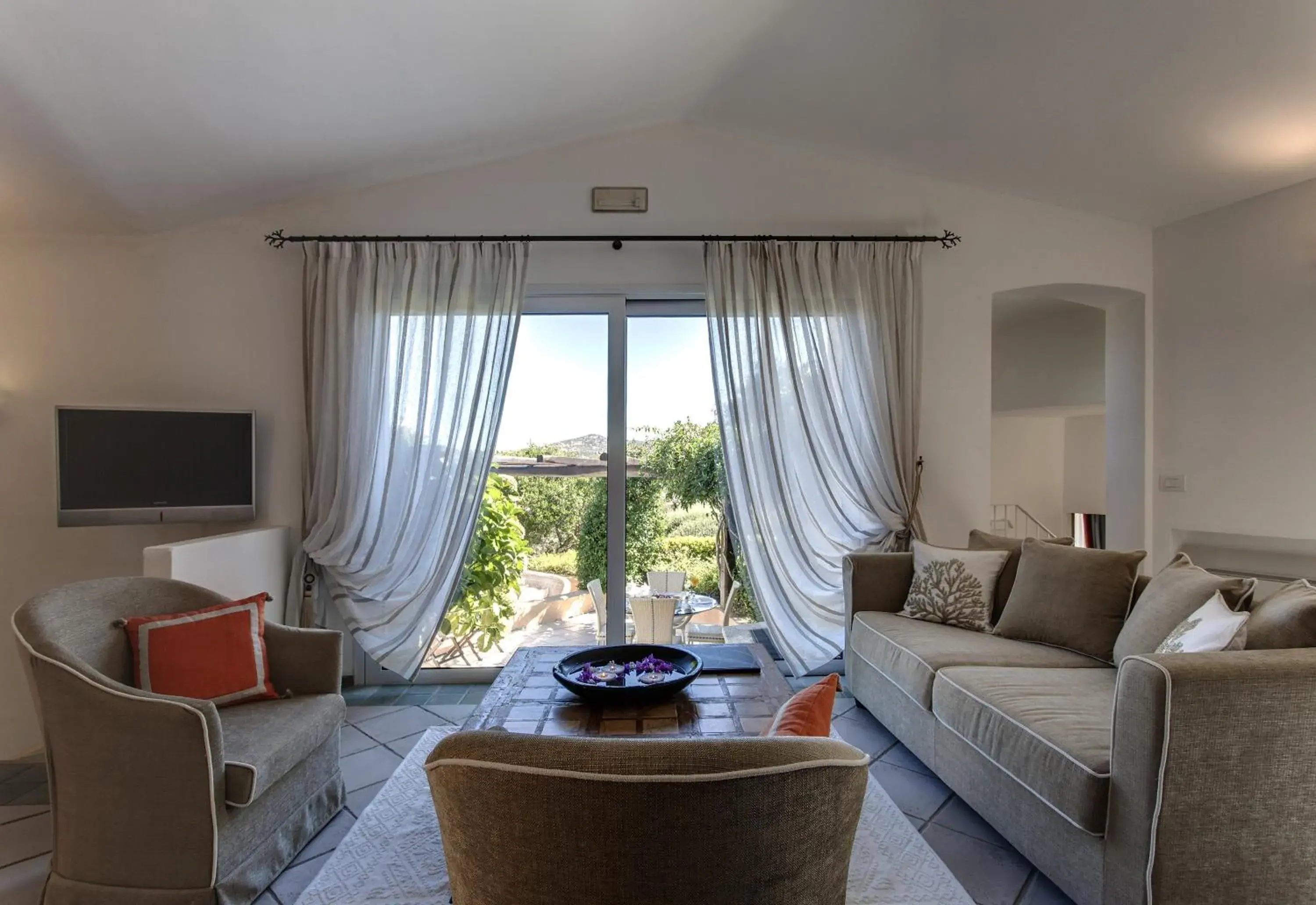 Living room, Seating Area in L'Ea Bianca Luxury Resort
