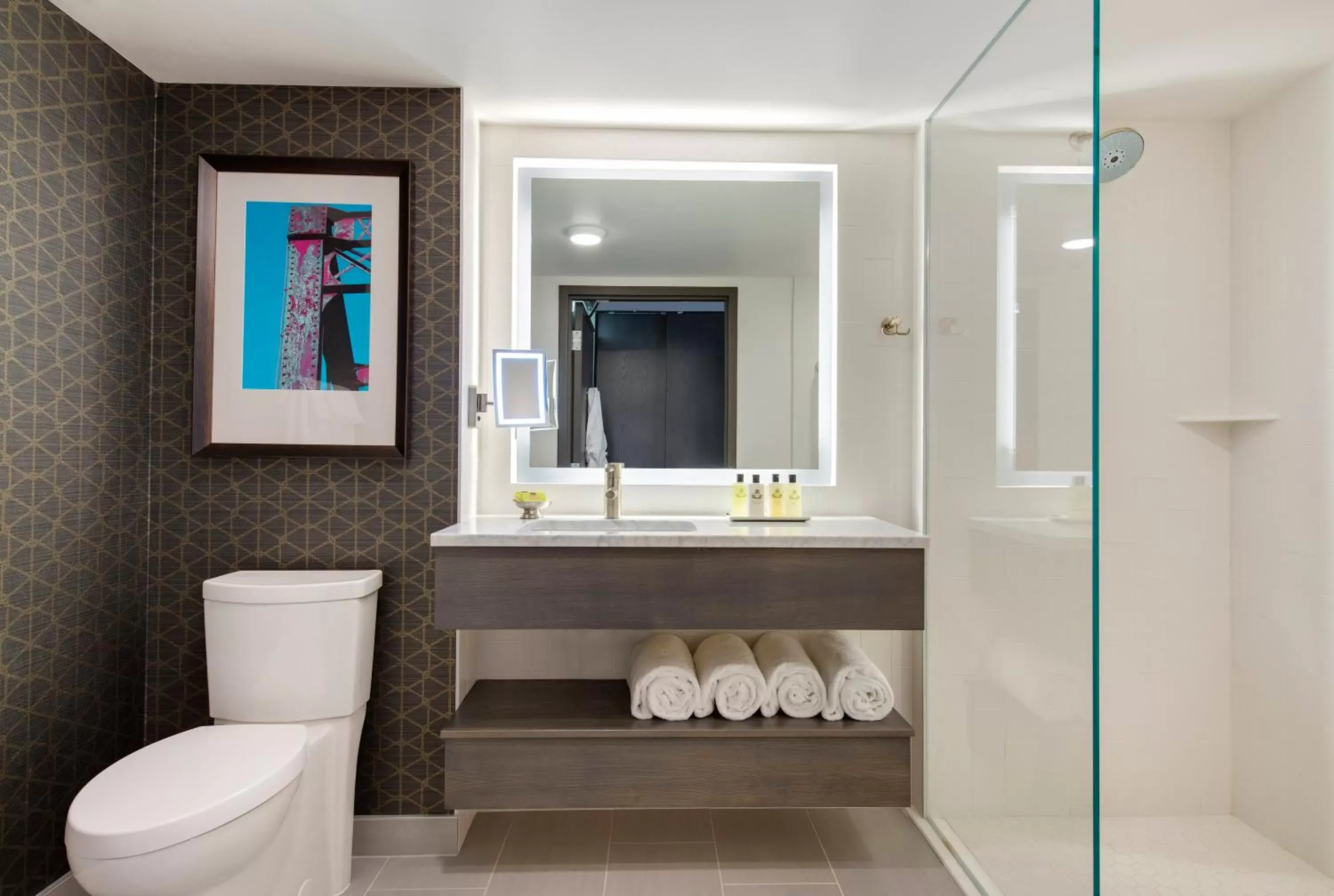 Executive King Room in InterContinental St. Paul Riverfront by IHG Executive King Room in InterContinental St. Paul Riverfront by IHG