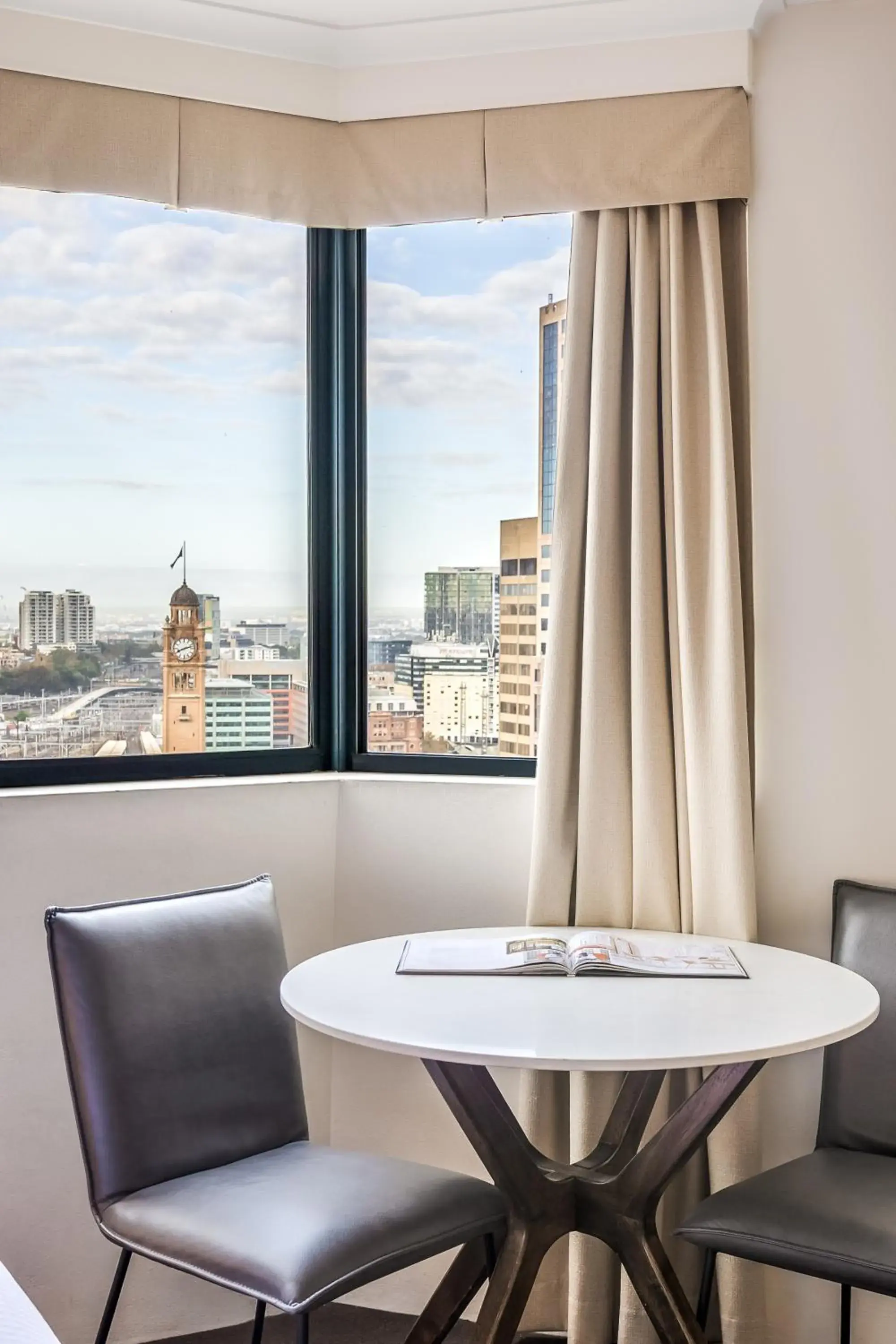 City view, Seating Area in Oaks Sydney Castlereagh Suites