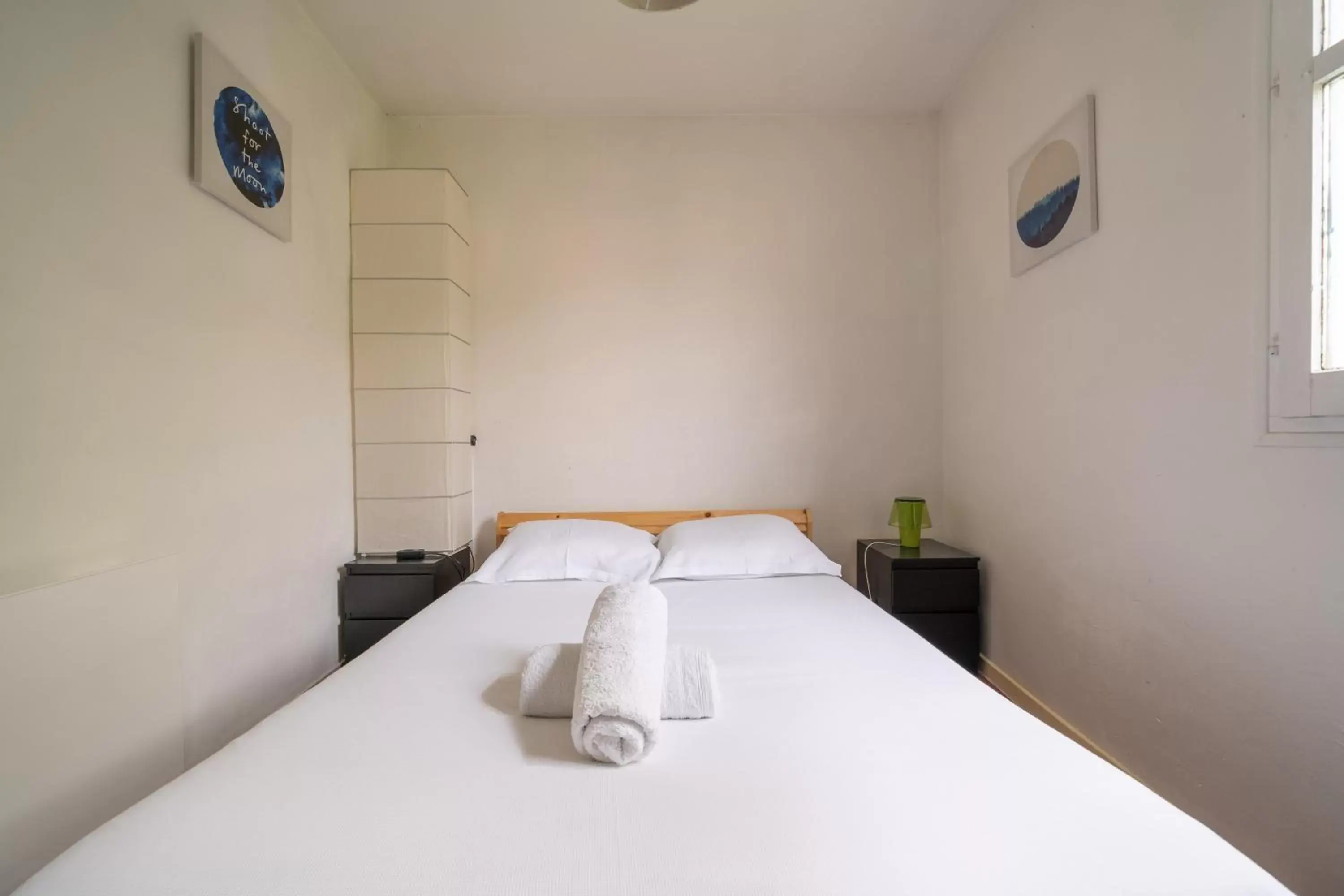 Bed in Gambetta Apartments