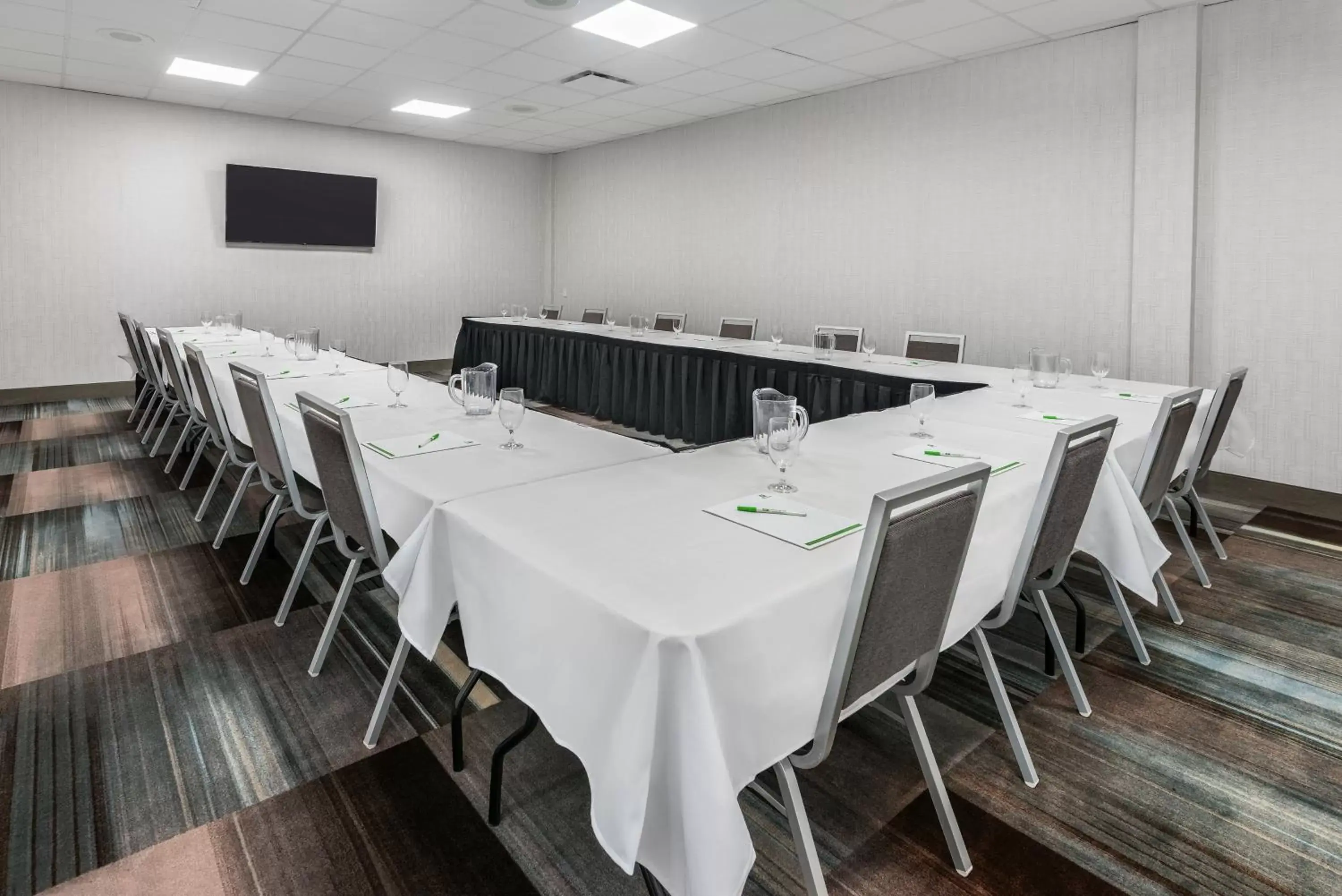Meeting/conference room in Holiday Inn - Beaumont East-Medical Ctr Area, an IHG Hotel