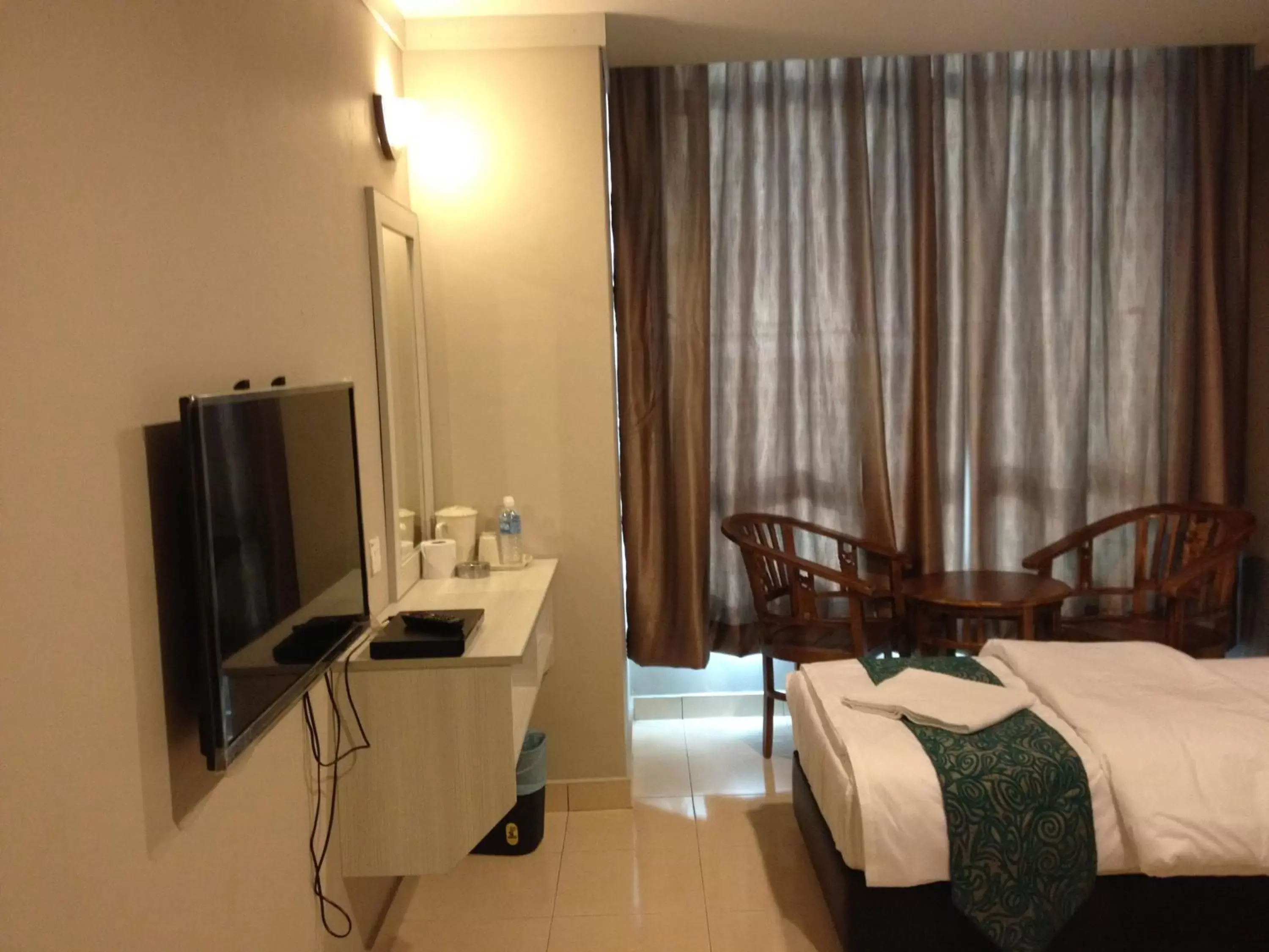 Photo of the whole room, Bed in AERO Star Hotel Photo of the whole room, Bed in AERO Star Hotel