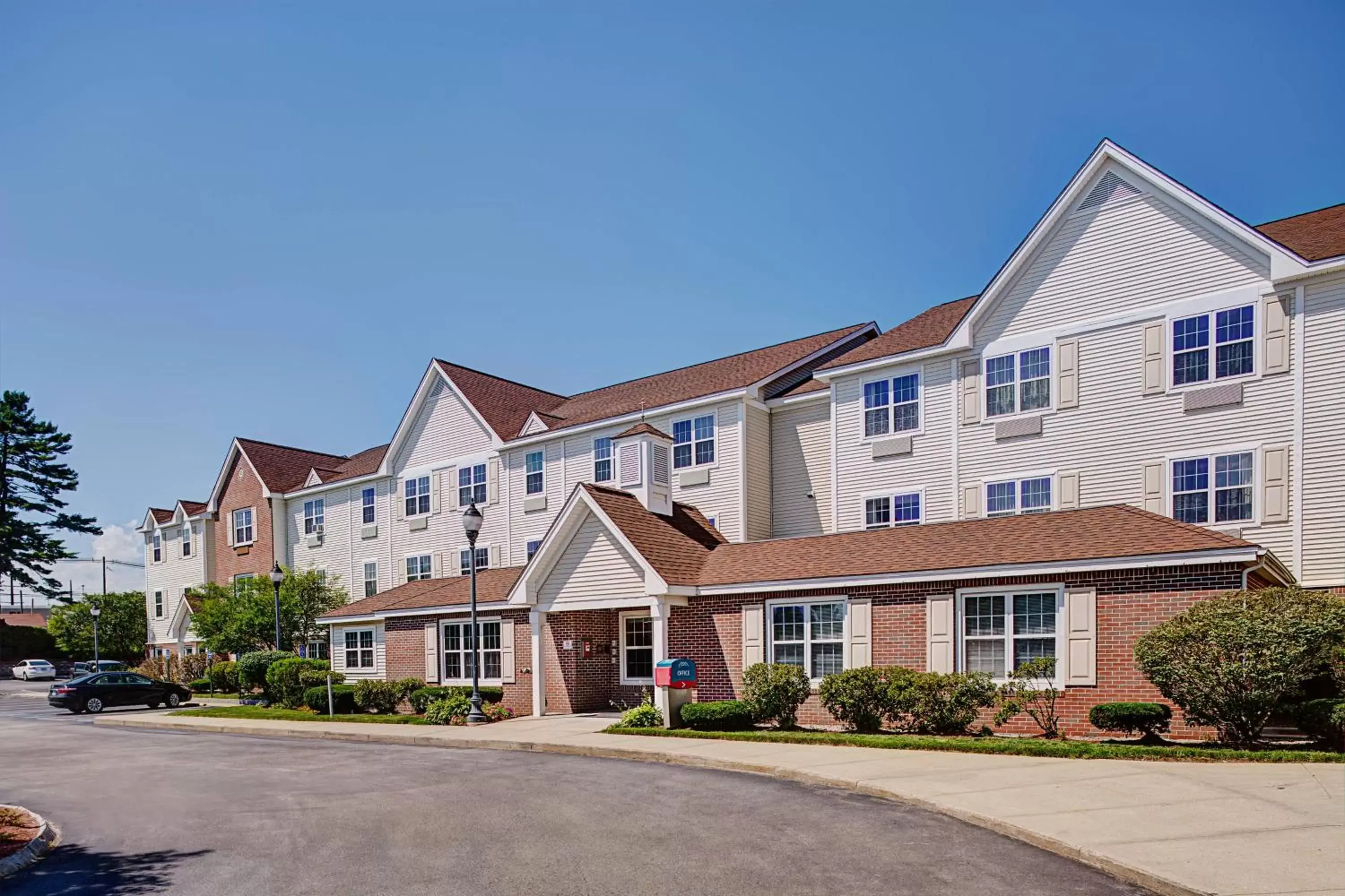 Property Building in TownePlace Suites Manchester-Boston Regional Airport