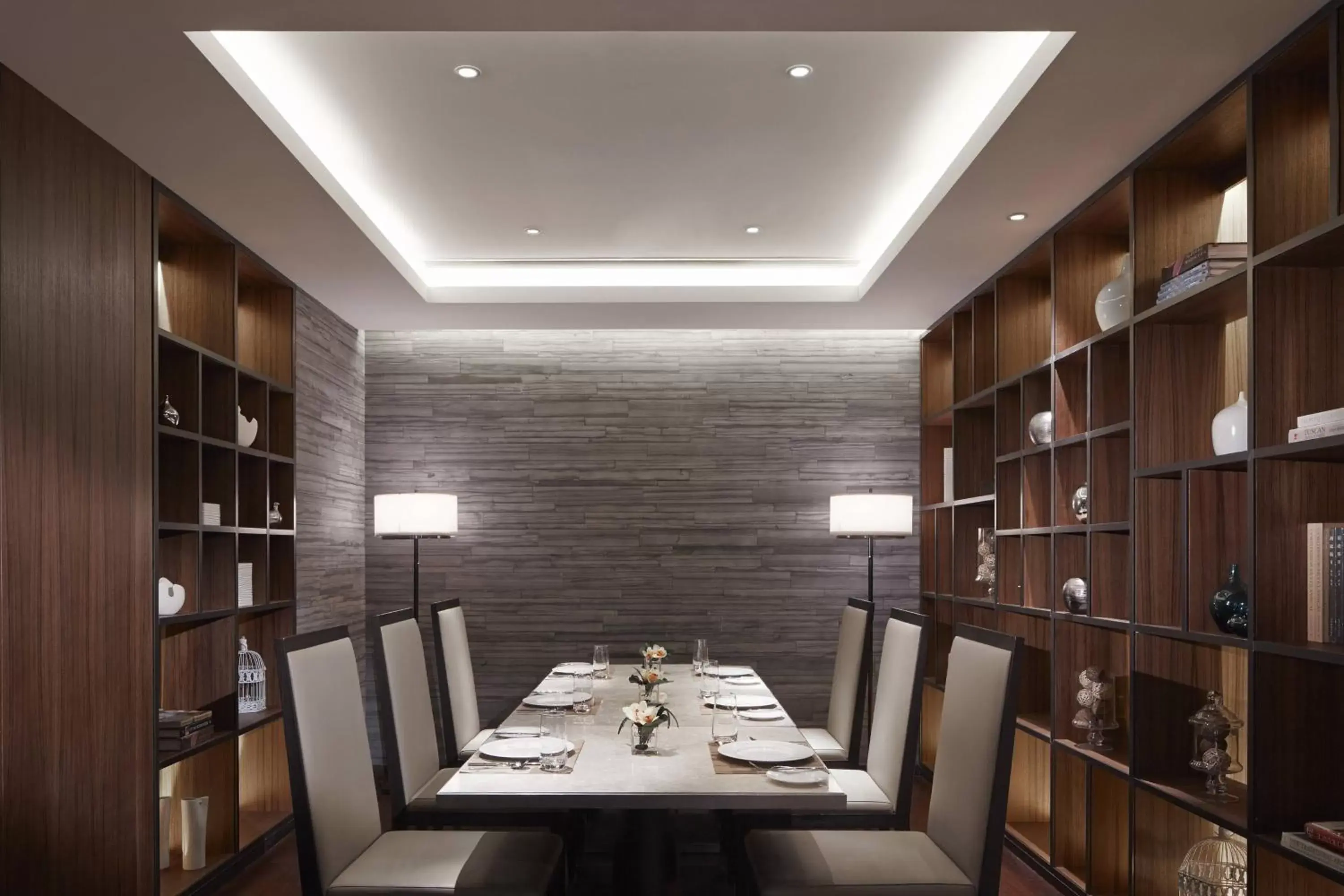 Restaurant/places to eat, Library in Shanghai Marriott Hotel Parkview