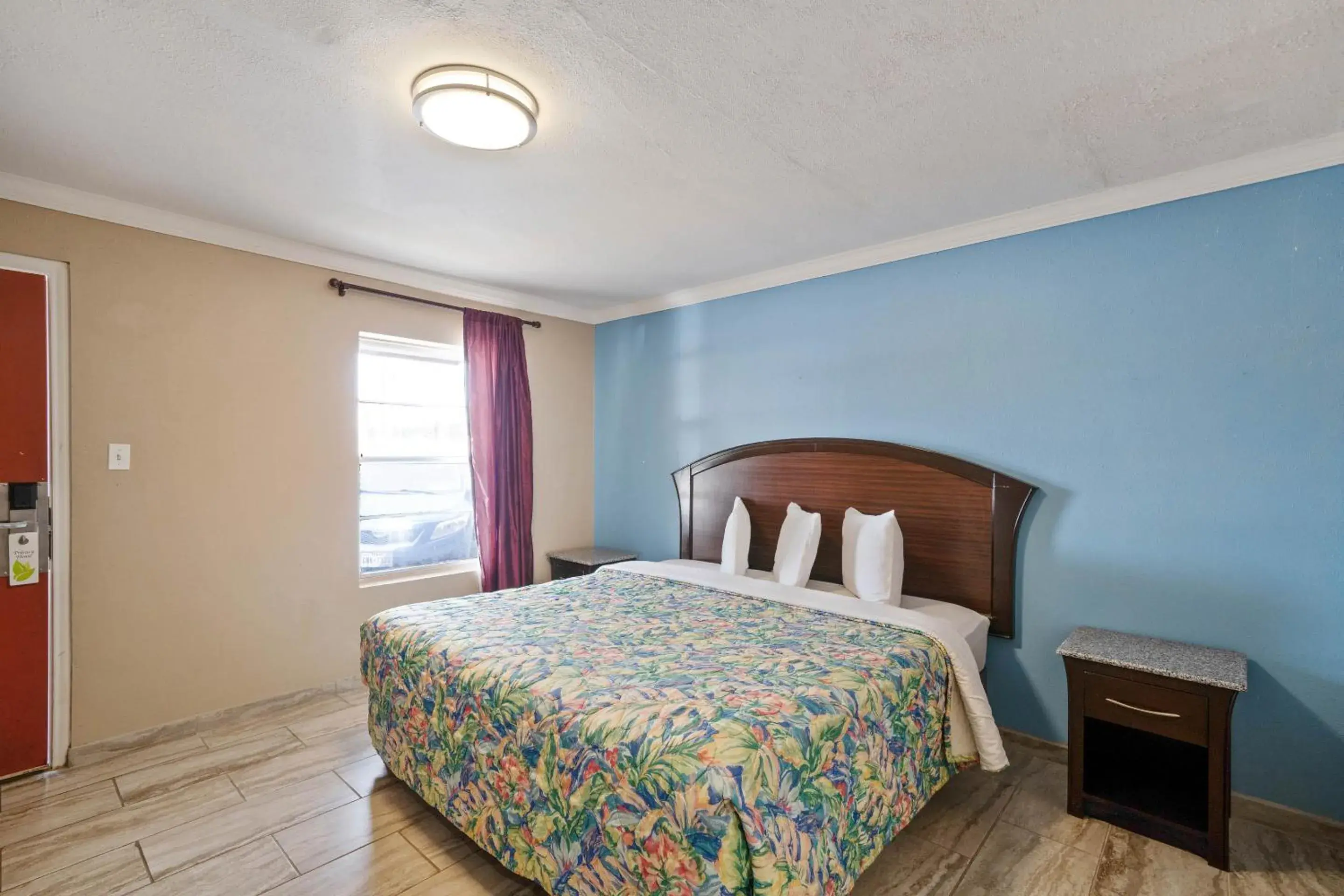Bedroom, Bed in OYO Hotel Beeville - US 181