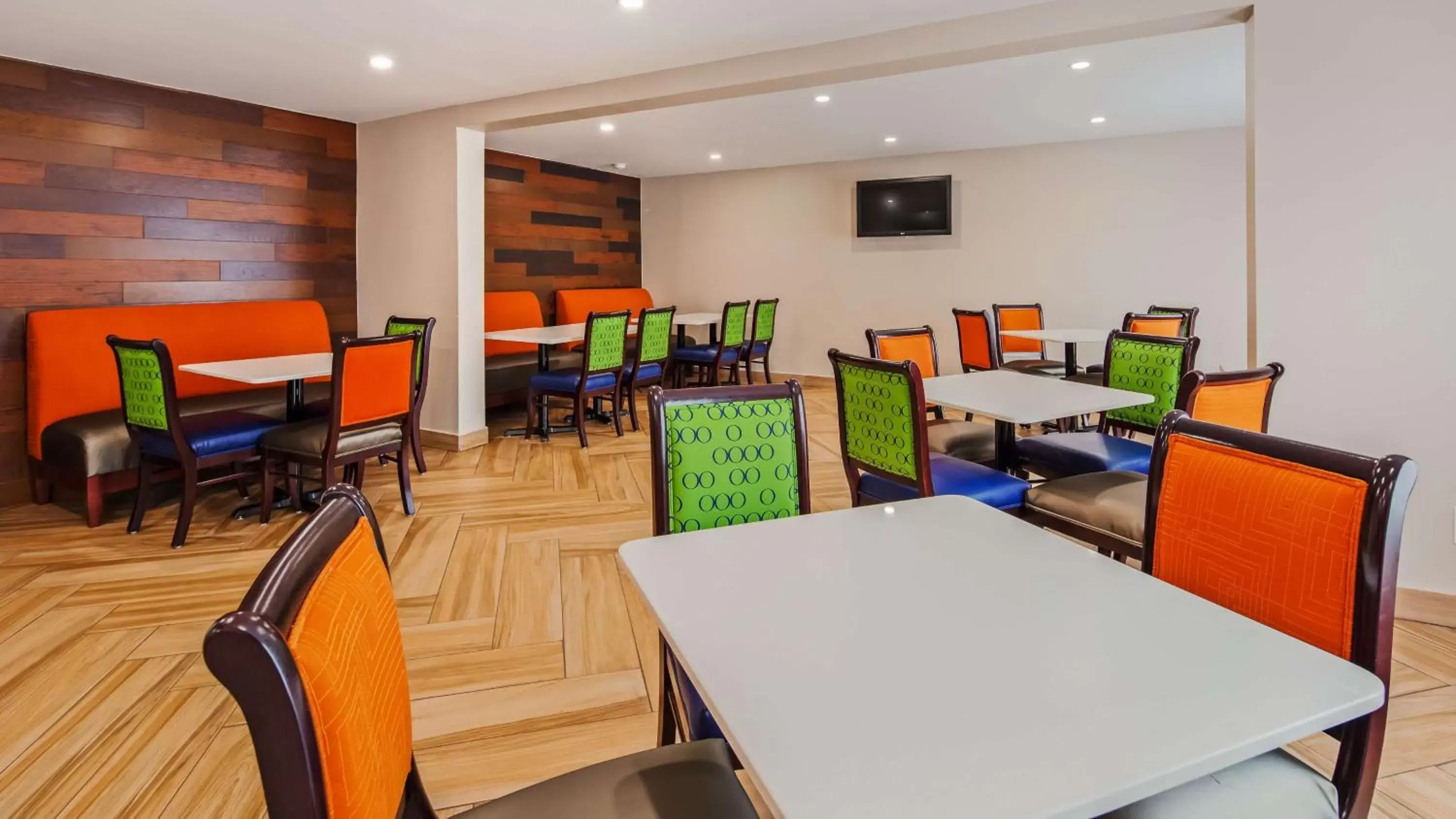Restaurant/Places to Eat in SureStay Hotel by Best Western Florence