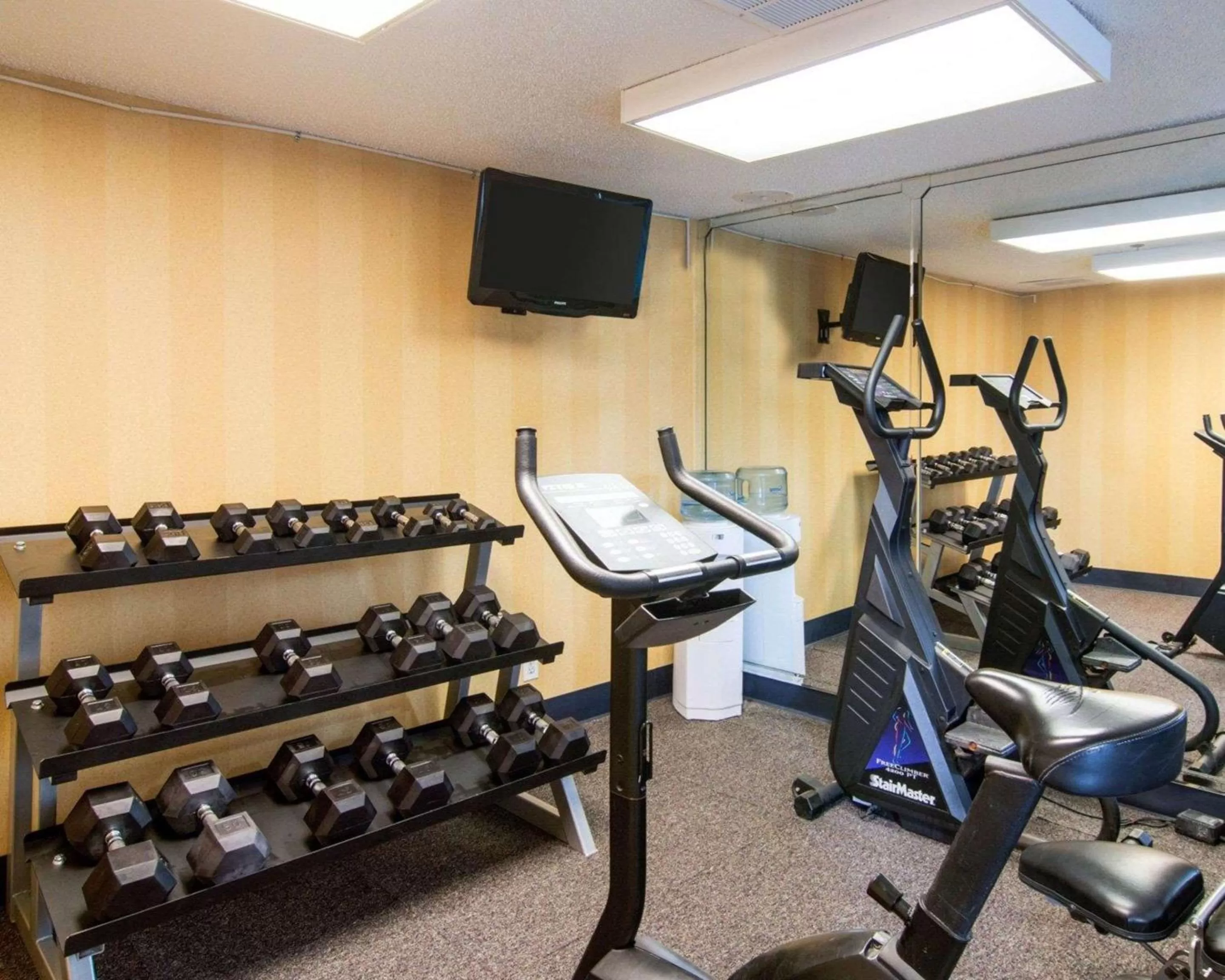 Fitness centre/facilities in Quality Inn Midland South