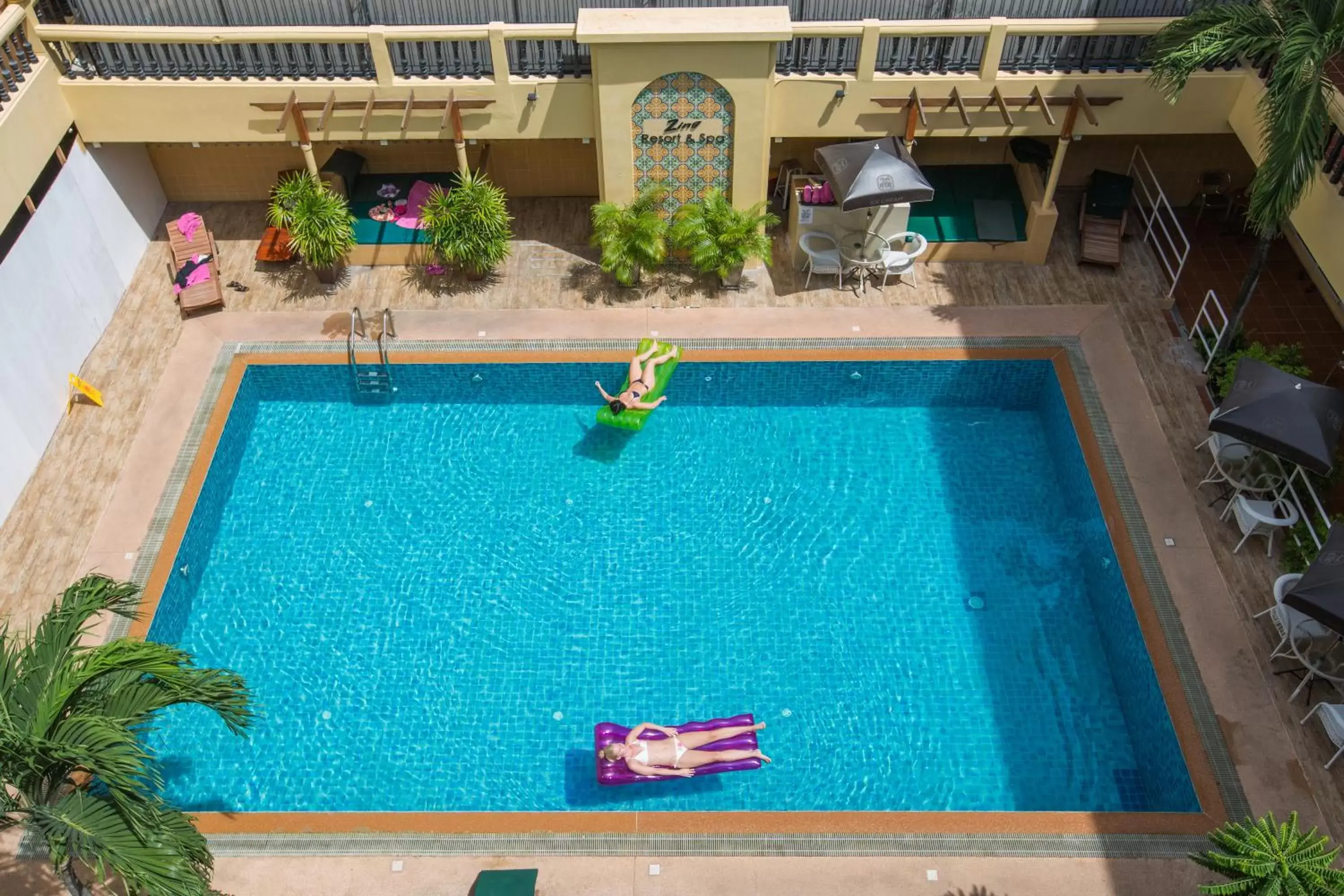 Balcony/Terrace, Pool View in Zing Resort & Spa