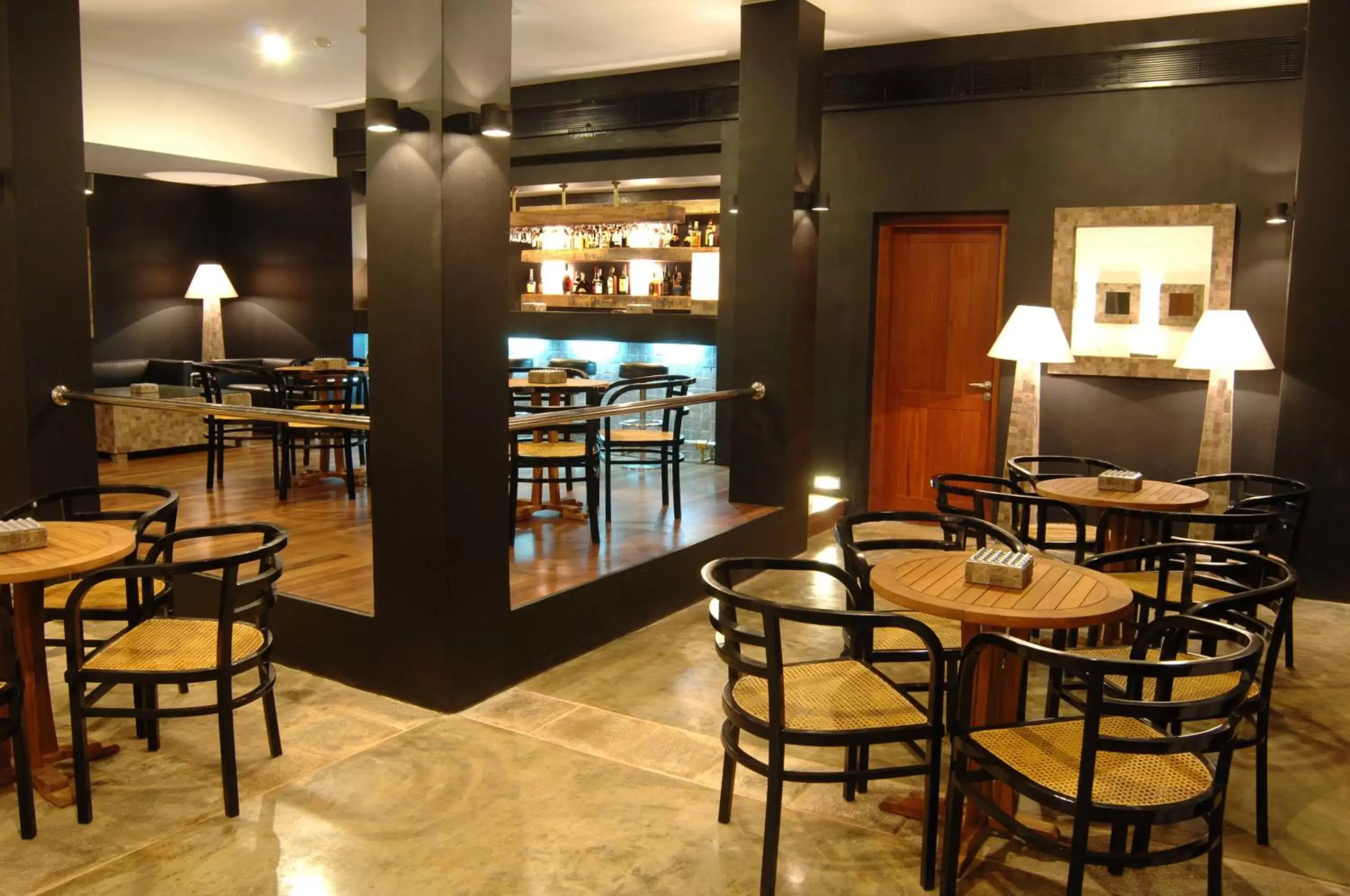 Restaurant/Places to Eat in Heritance Ahungalla