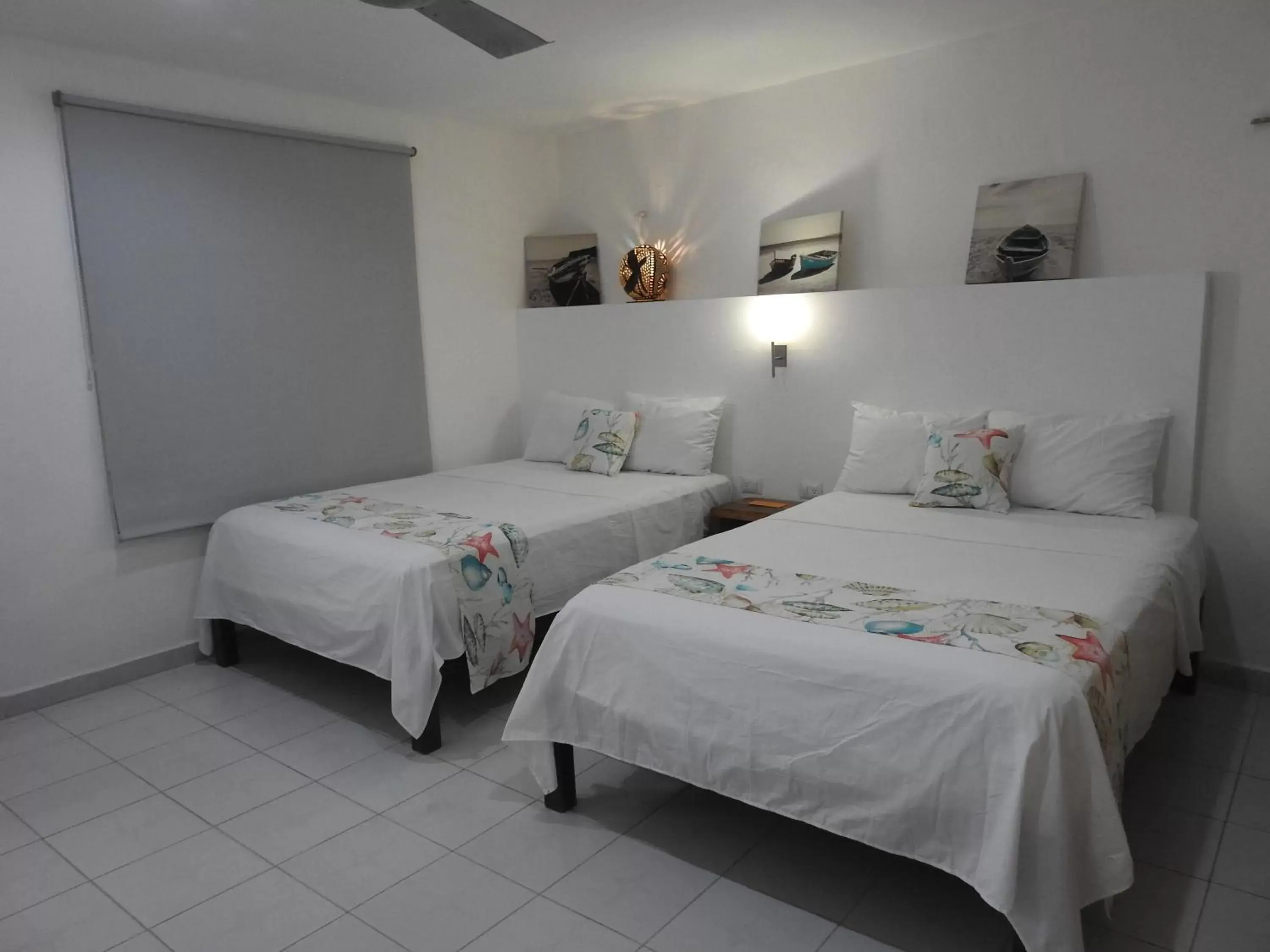 Photo of the whole room, Bed in Hotel Villa de Pescadores