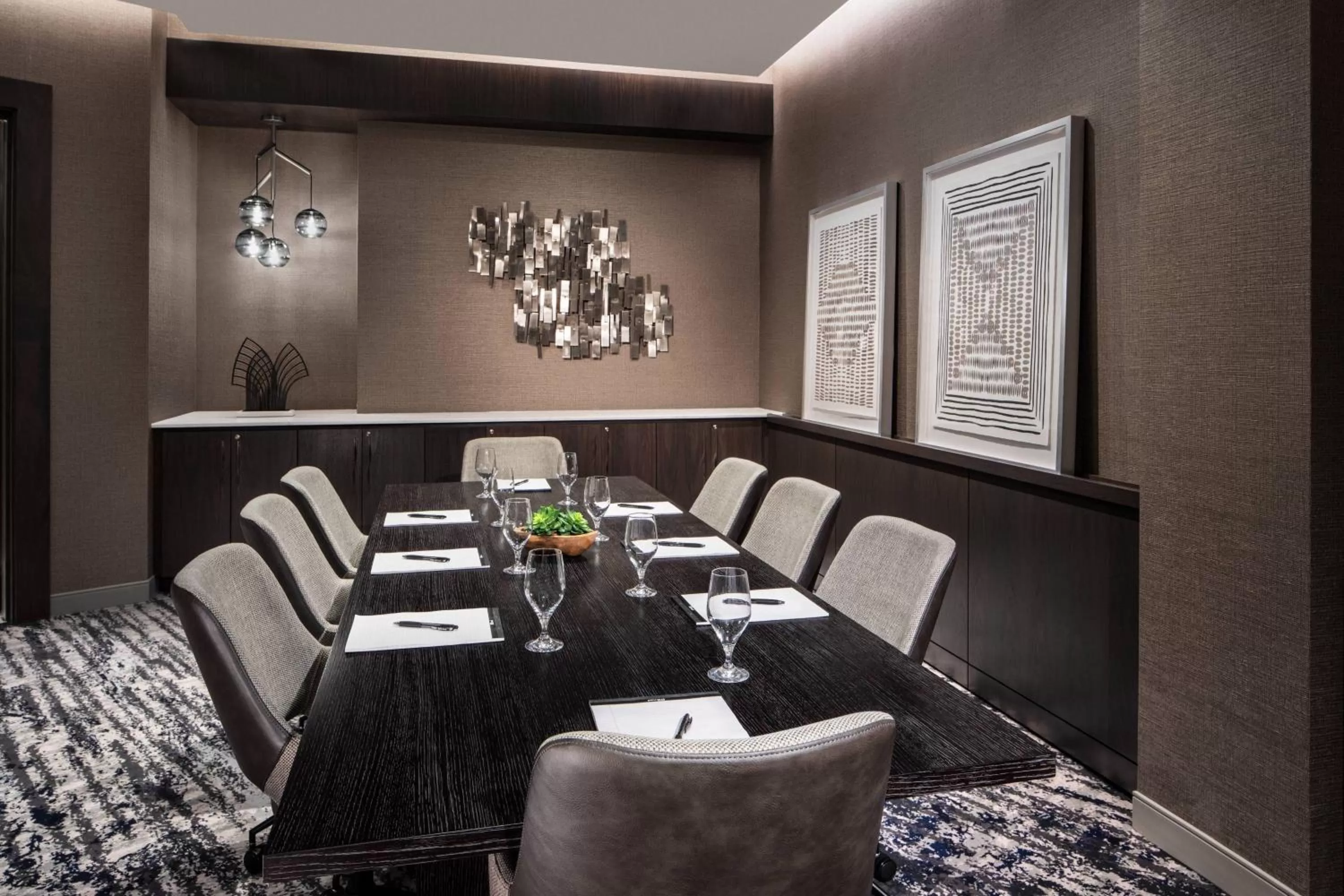 Meeting/conference room in Envue, Autograph Collection