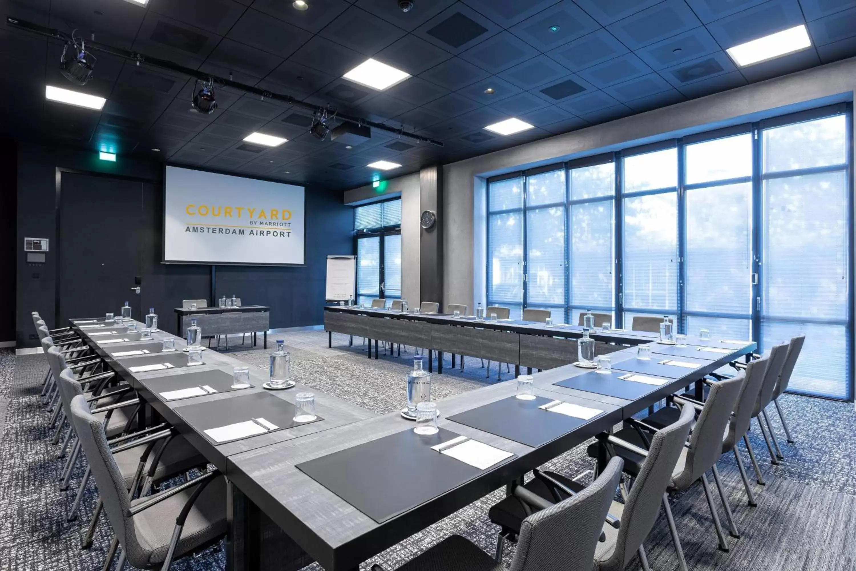 Meeting/conference room in Courtyard by Marriott Amsterdam Airport