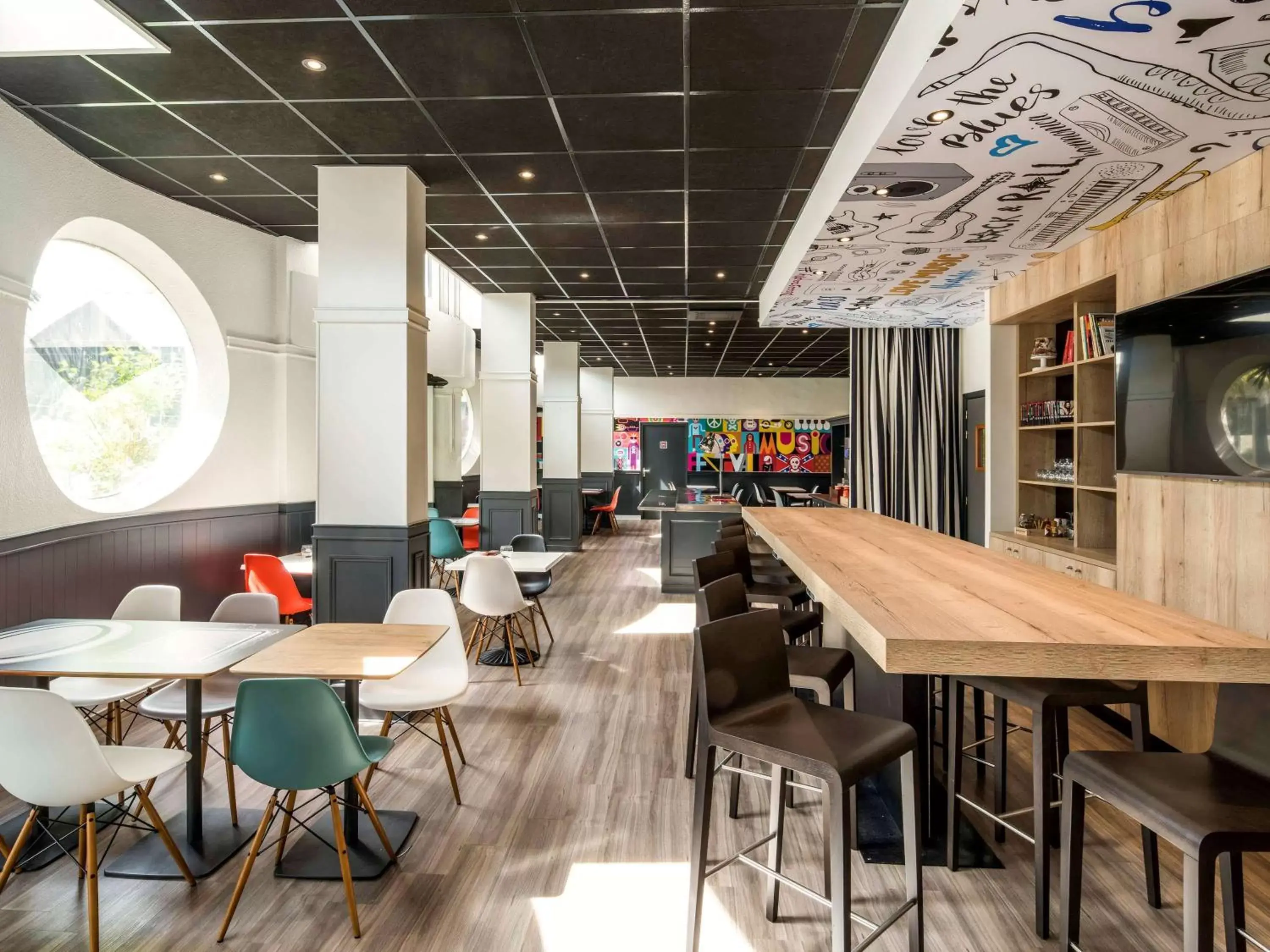 Restaurant/places to eat, Lounge/Bar in ibis Orleans Centre Foch