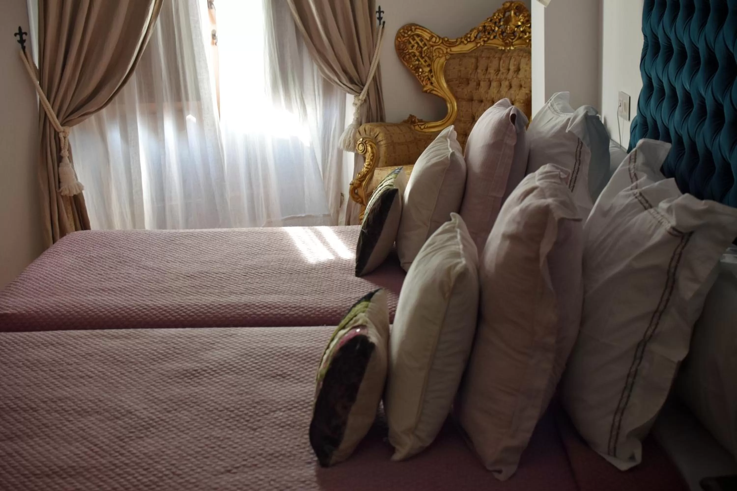 Bed in Hotel Convento La Gloria