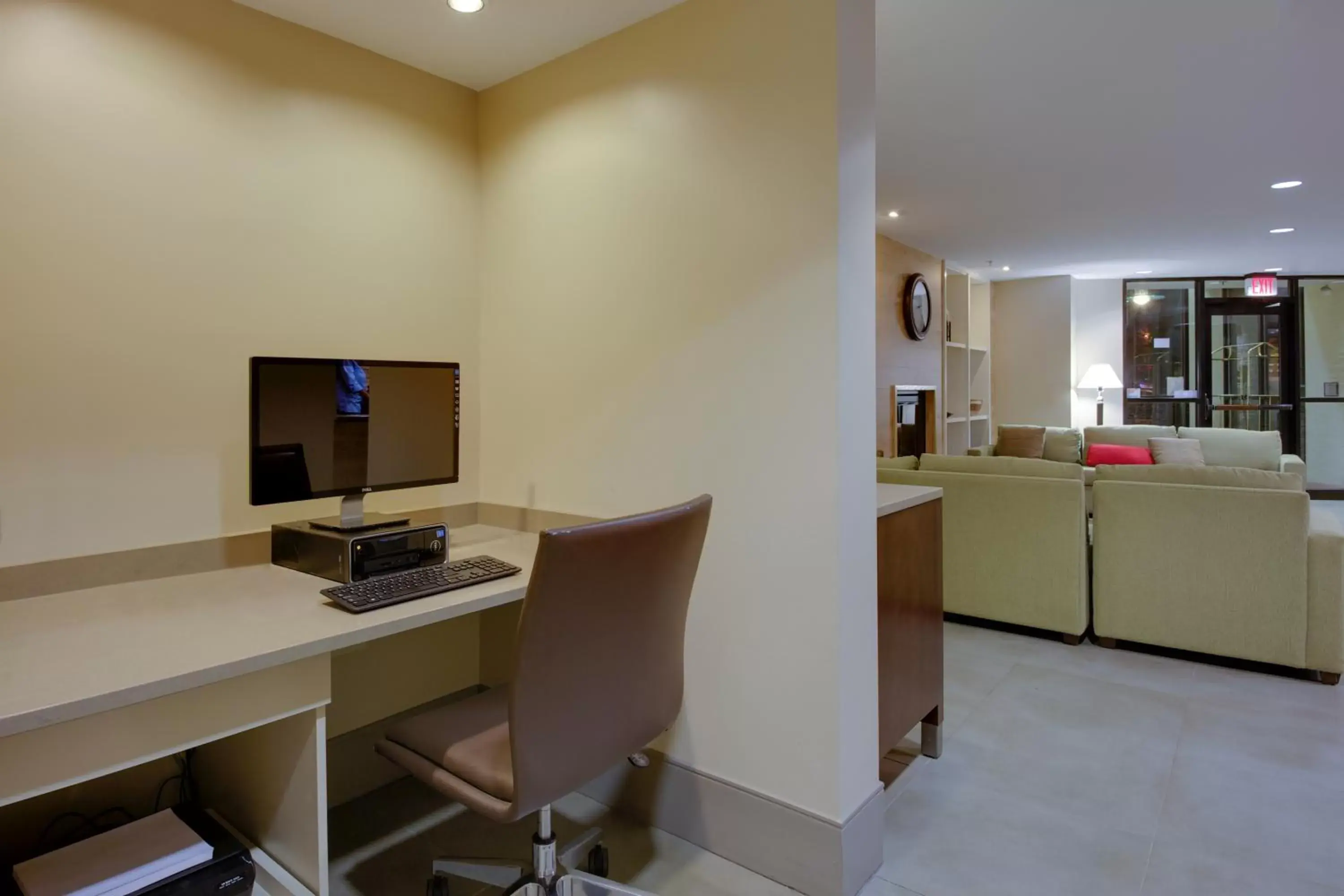 Business facilities in Country Inn & Suites by Radisson, Frederick, MD
