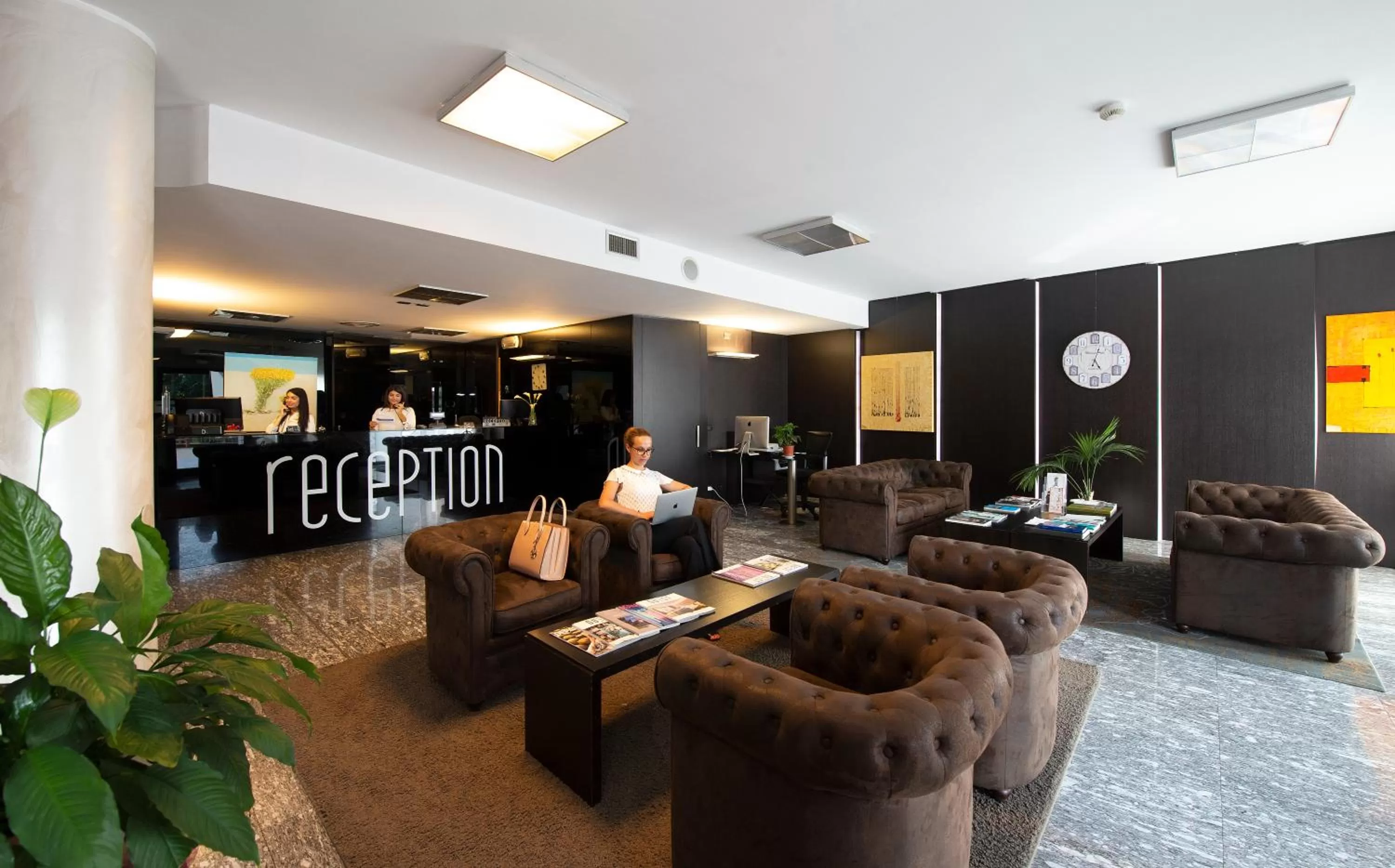 Lobby or reception in Hotel D120