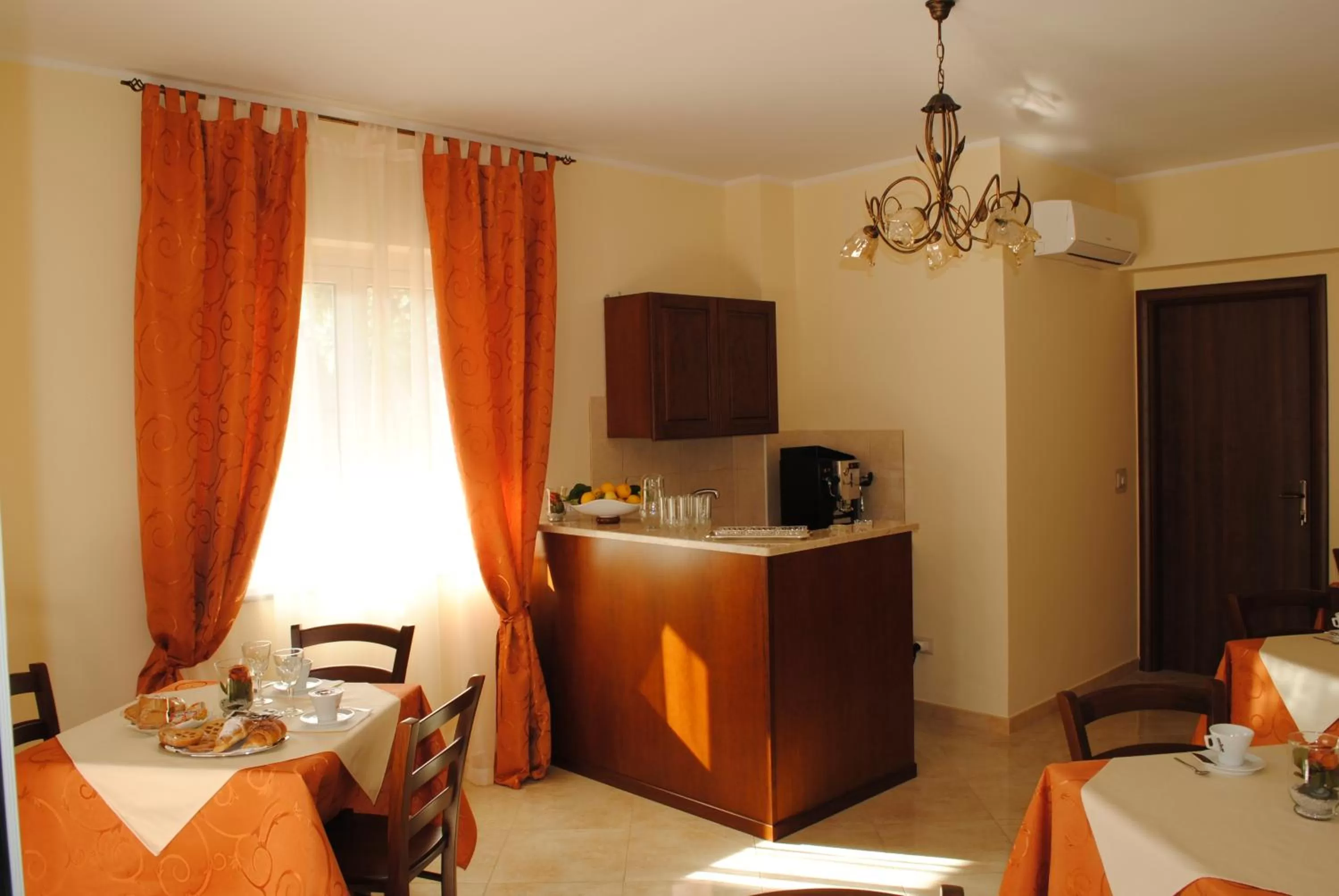 Lounge or bar in B&B MareAgrò