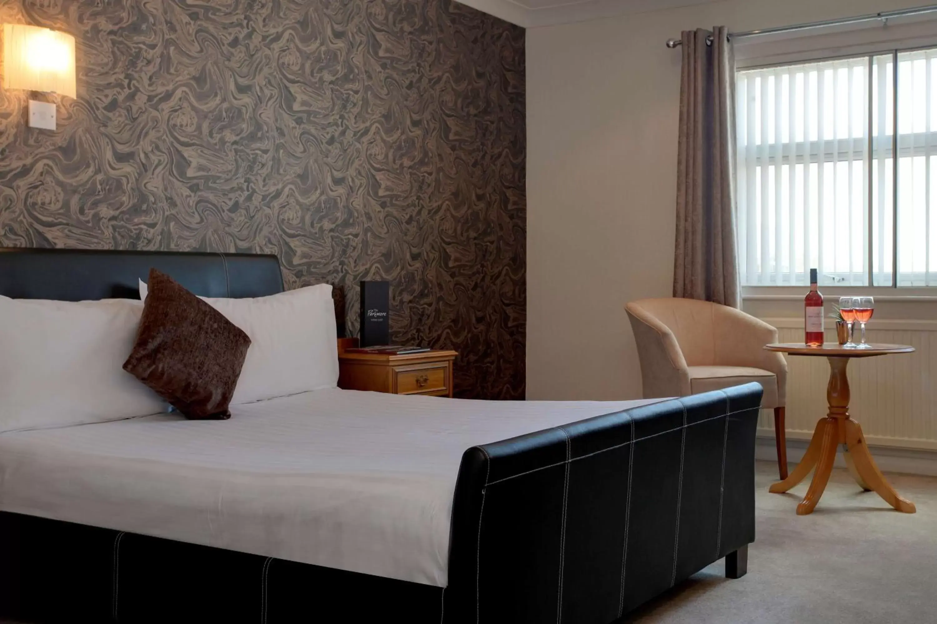 Photo of the whole room, Bed in Parkmore Hotel & Leisure Club, Sure Hotel Collection by BW