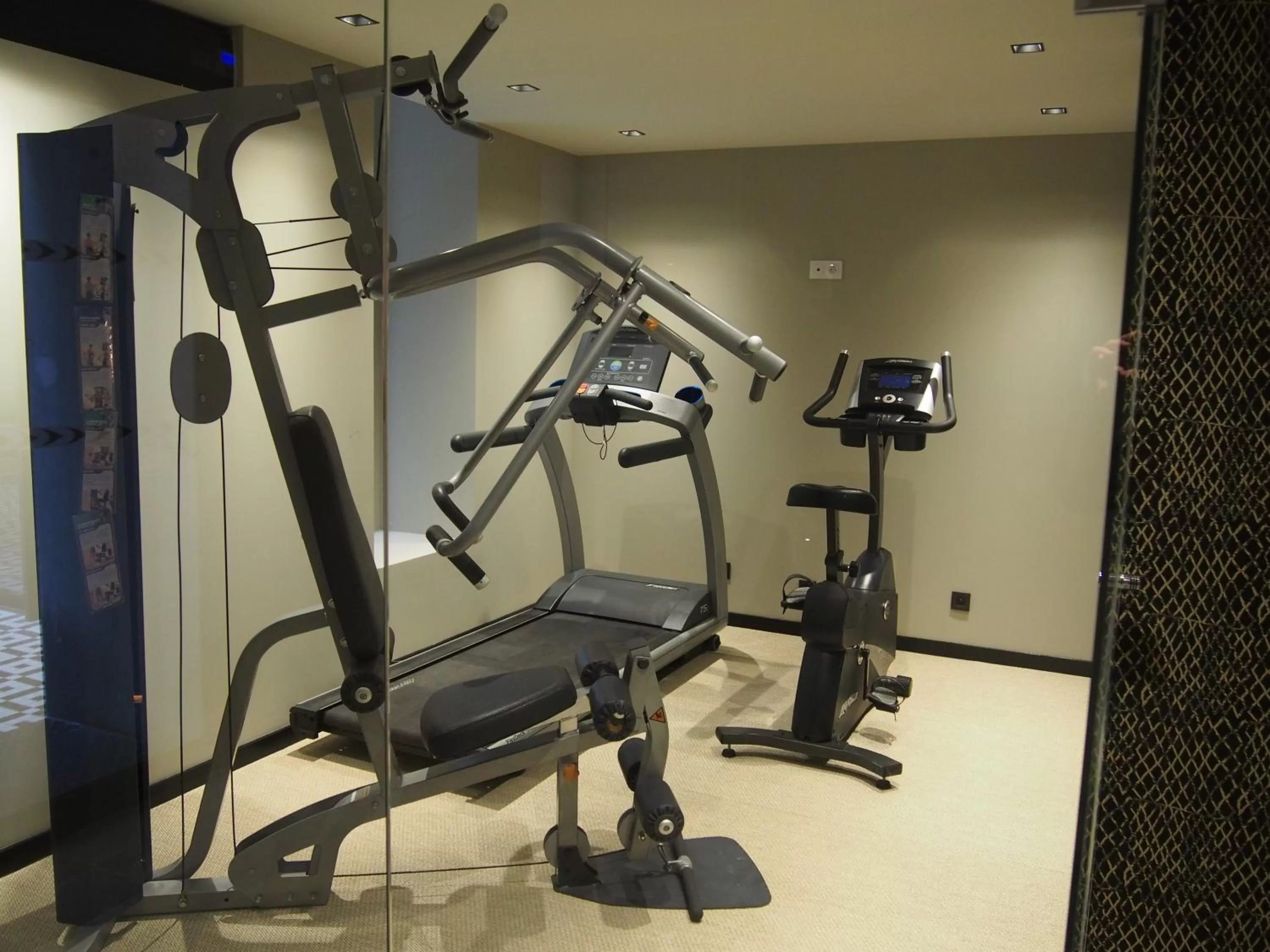 Fitness centre/facilities in Best Western Plus Hôtel La Joliette