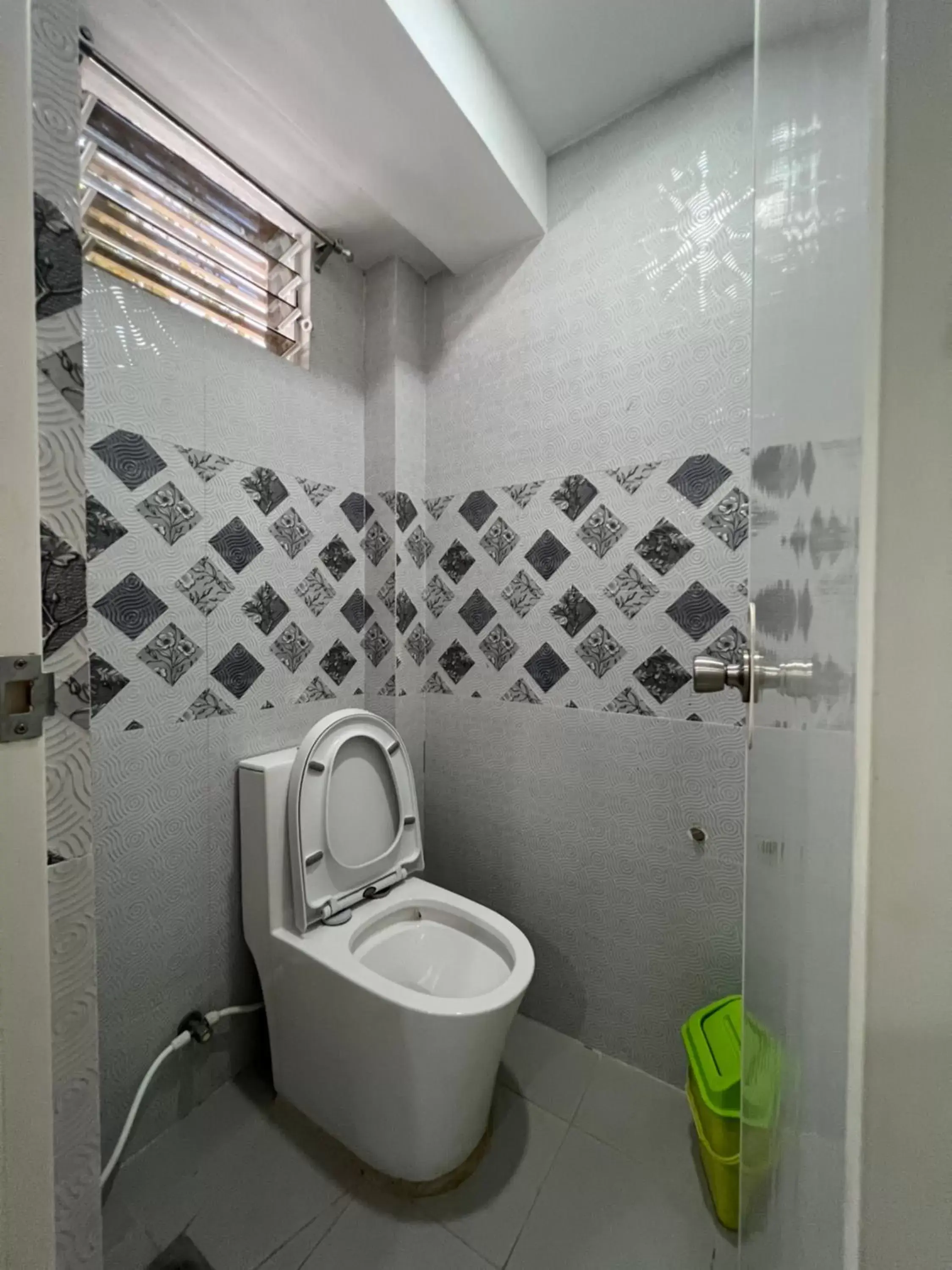 Toilet, Bathroom in GingGing Hotel And Resort
