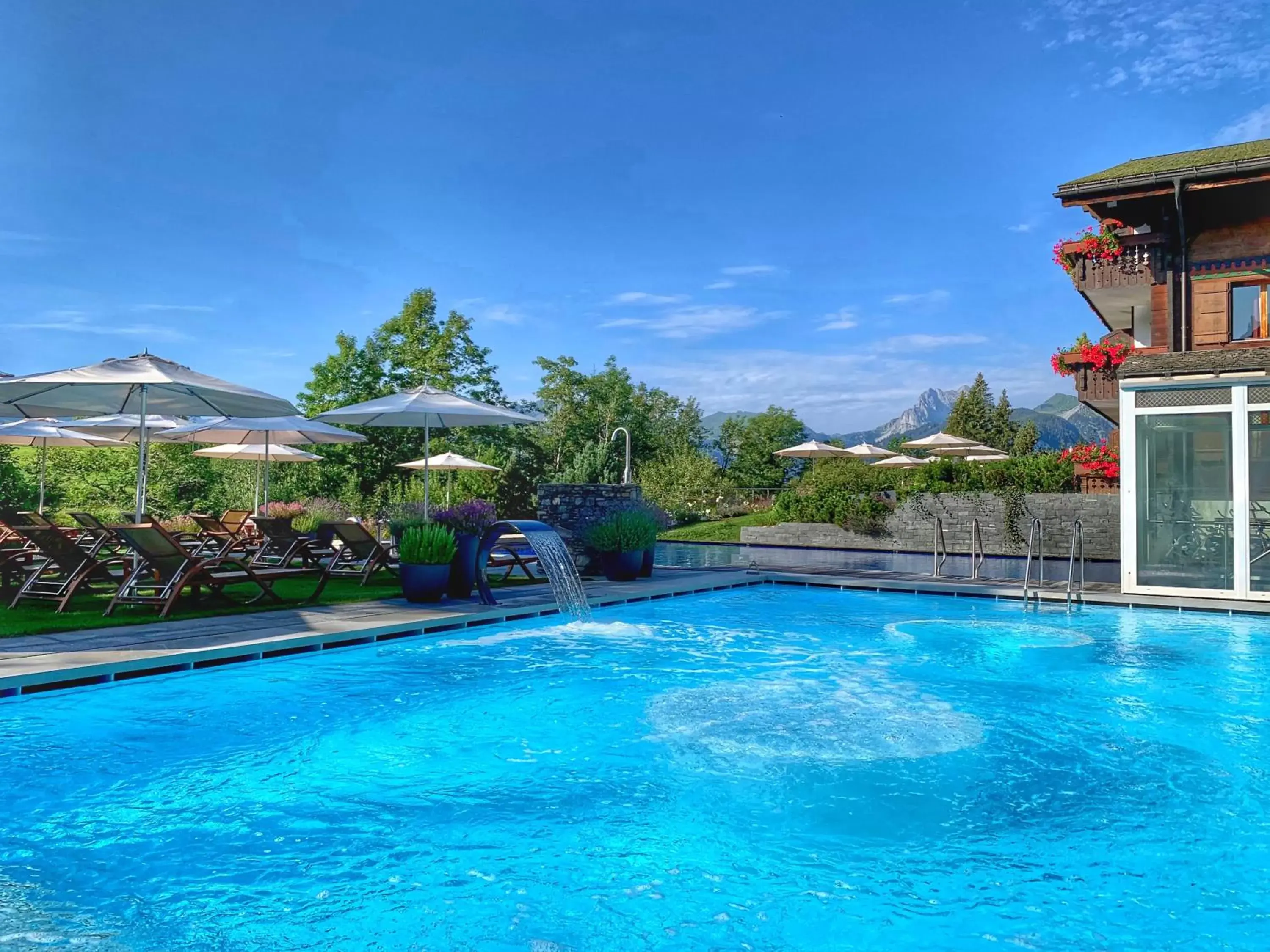 Swimming Pool in ERMITAGE Wellness- & Spa-Hotel