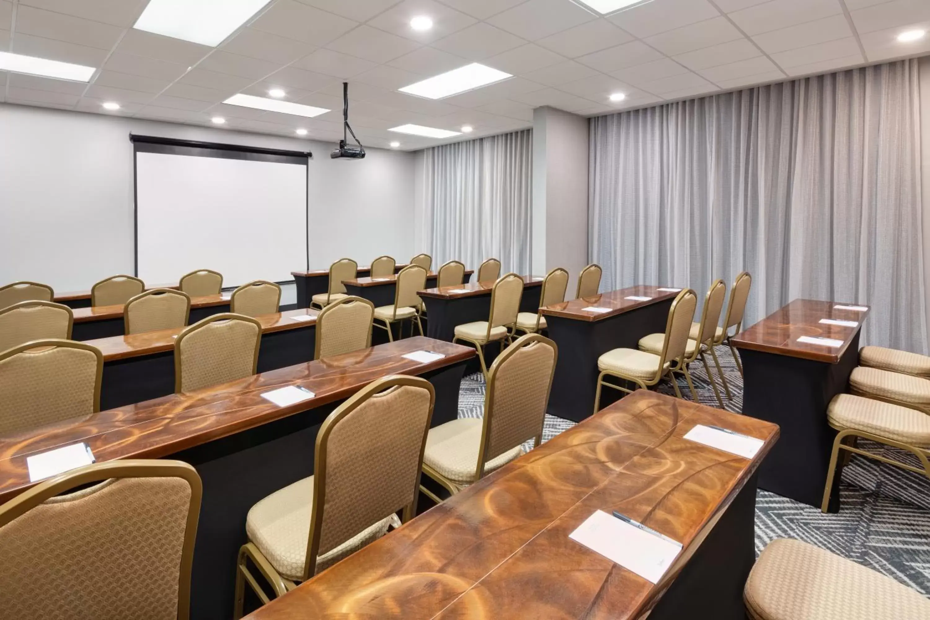 Meeting/conference room in Radisson Hotel Nashville Airport