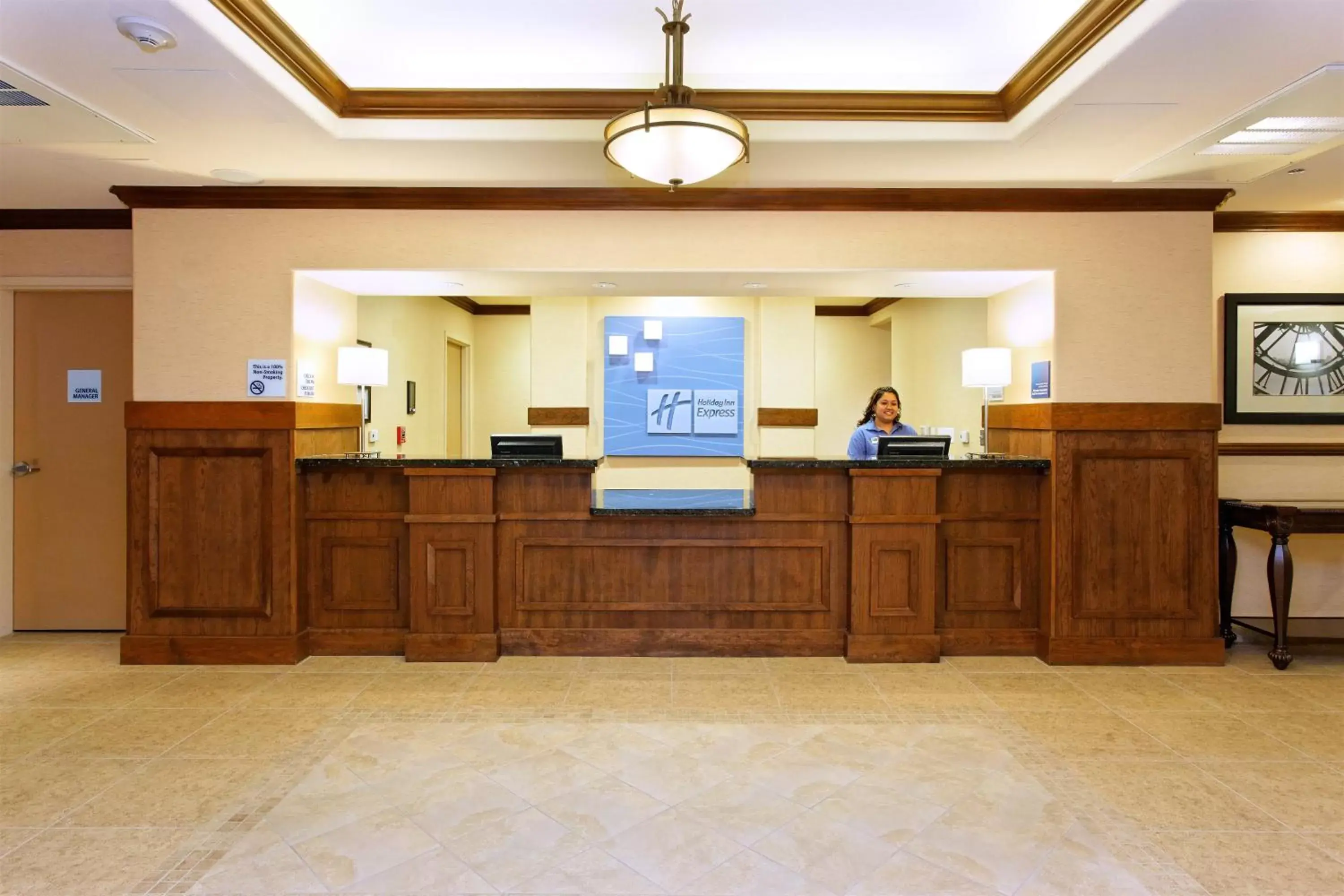 Lobby or reception, Lobby/Reception in Holiday Inn Express Fresno Northwest - Herndon, an IHG Hotel