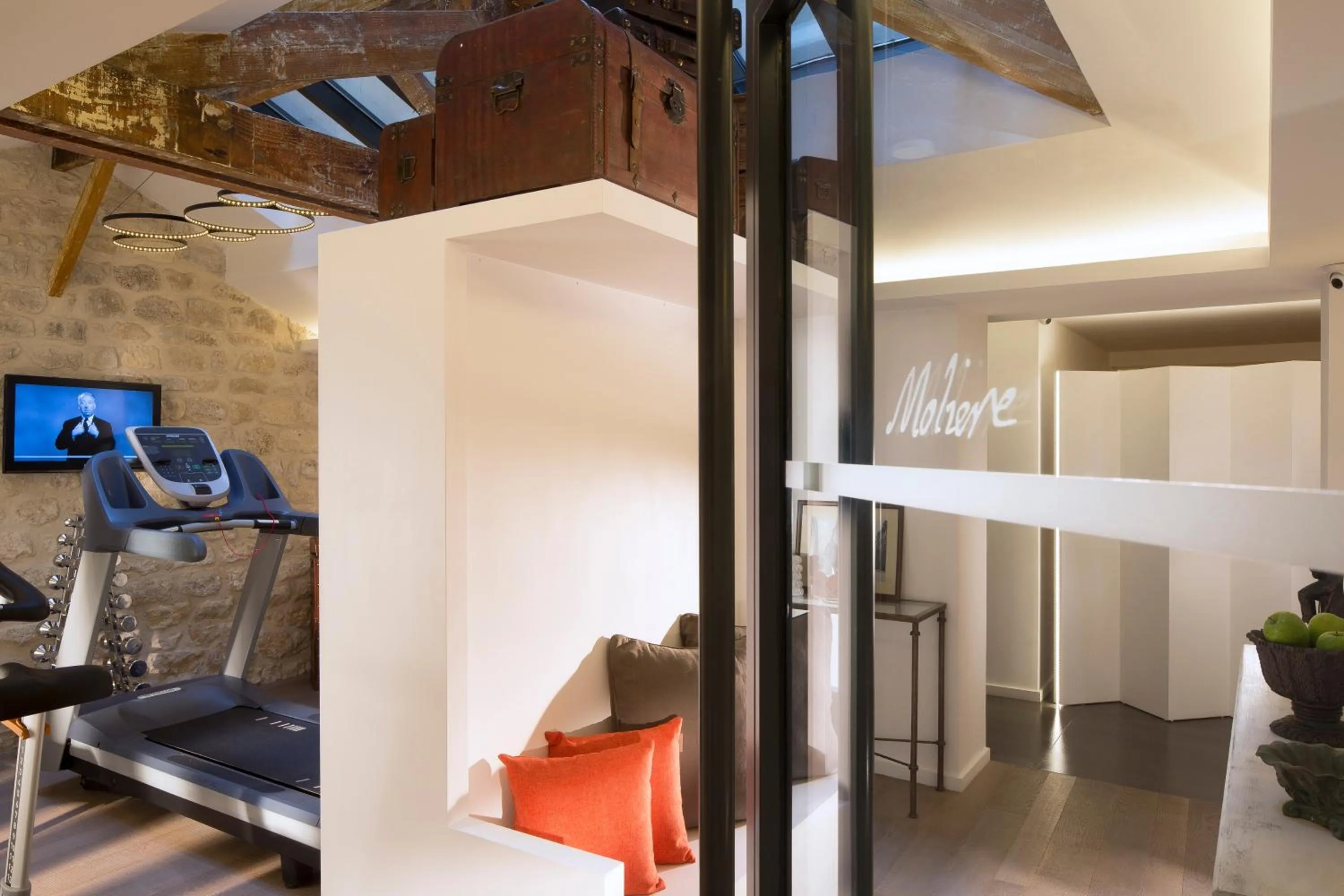 Fitness centre/facilities in Hôtel Molière