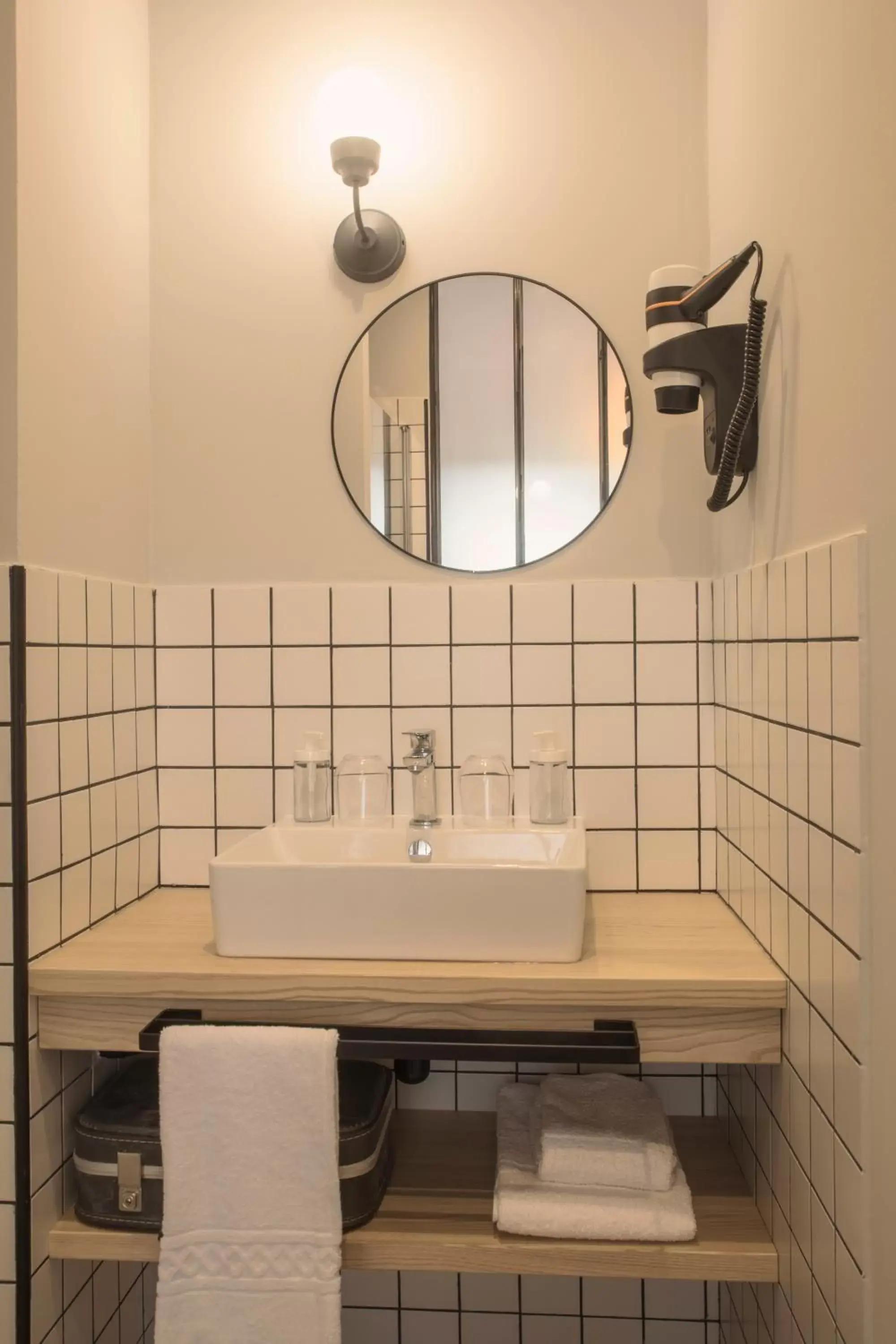 Bedroom, Bathroom in L'Hotel du Garage des Cevennes