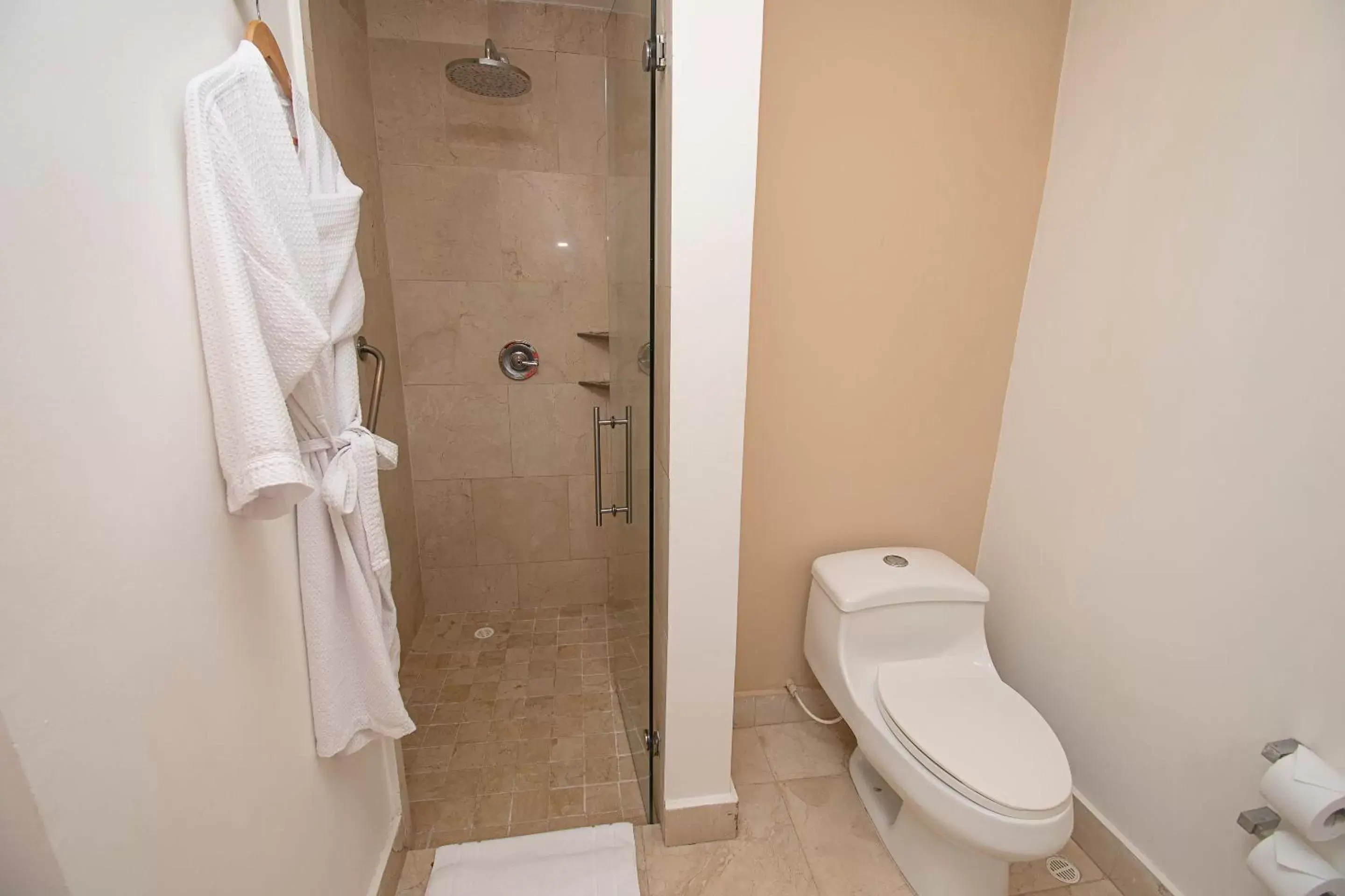 Bathroom in Hotel Caribe by Faranda Grand, a member of Radisson Individuals