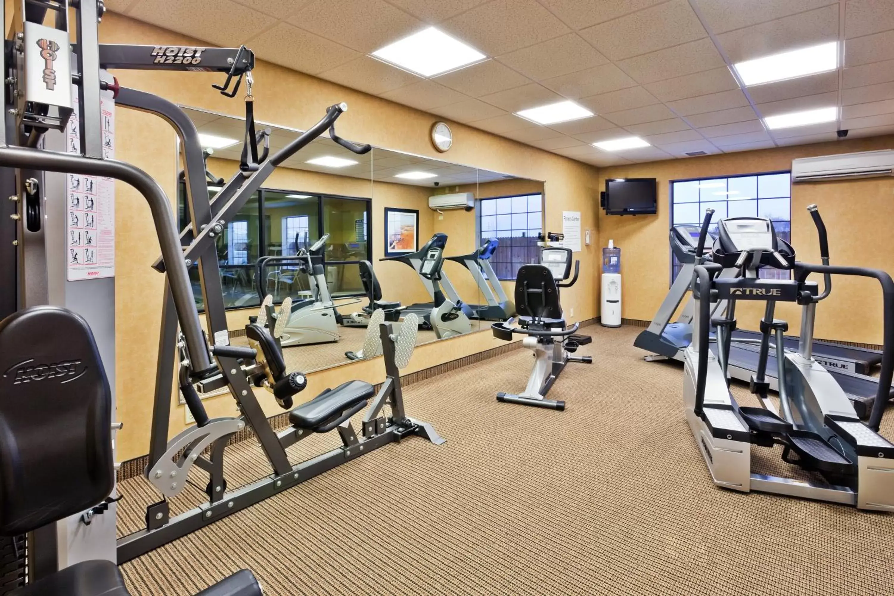 Fitness centre/facilities, Fitness Center/Facilities in Holiday Inn Express & Suites Clovis, an IHG Hotel