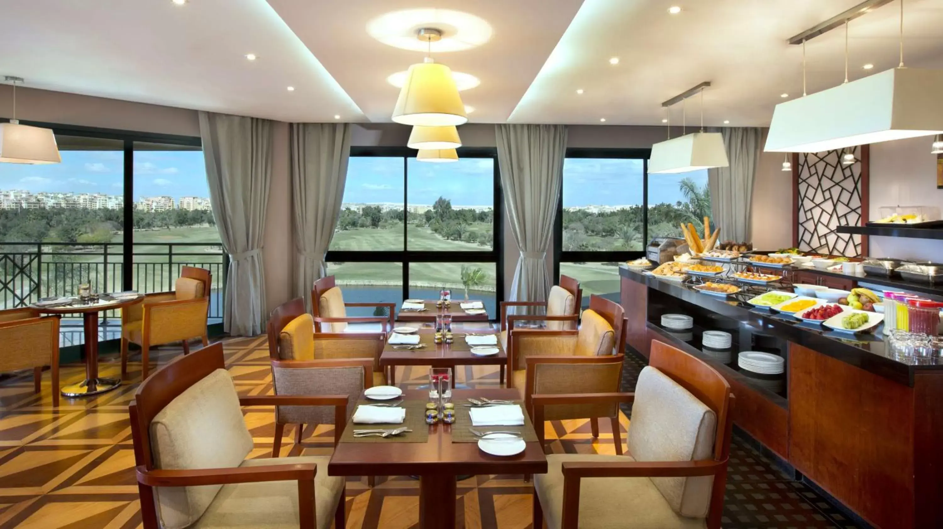 Dining area, Restaurant/Places to Eat in Hilton Pyramids Golf