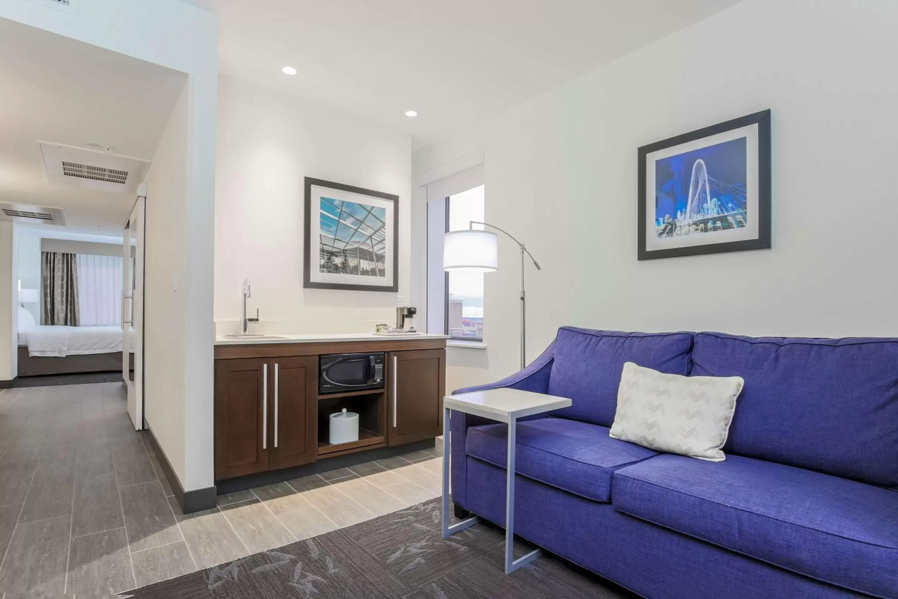 Living room, Seating Area in Hampton Inn & Suites Dallas Downtown