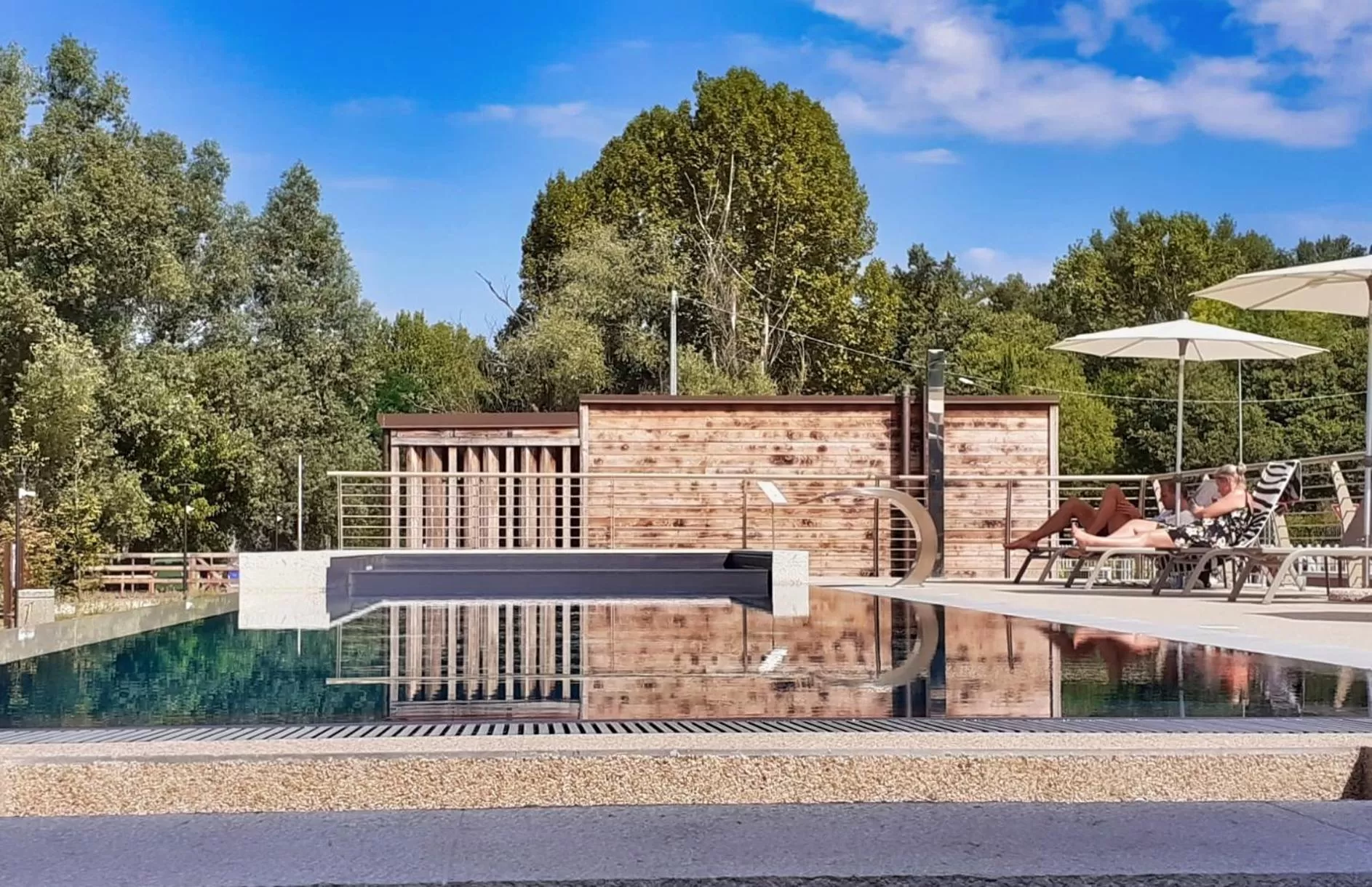 Swimming pool in Borgo Stazione Bike Inn