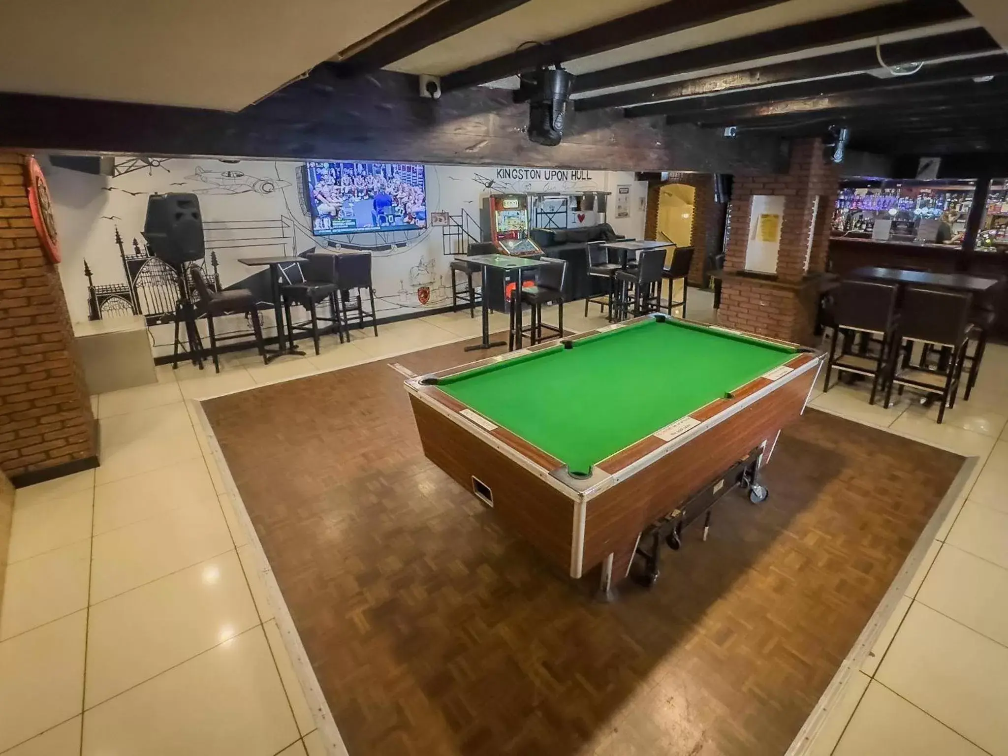Lounge or bar, Billiards in Gilson Hotel