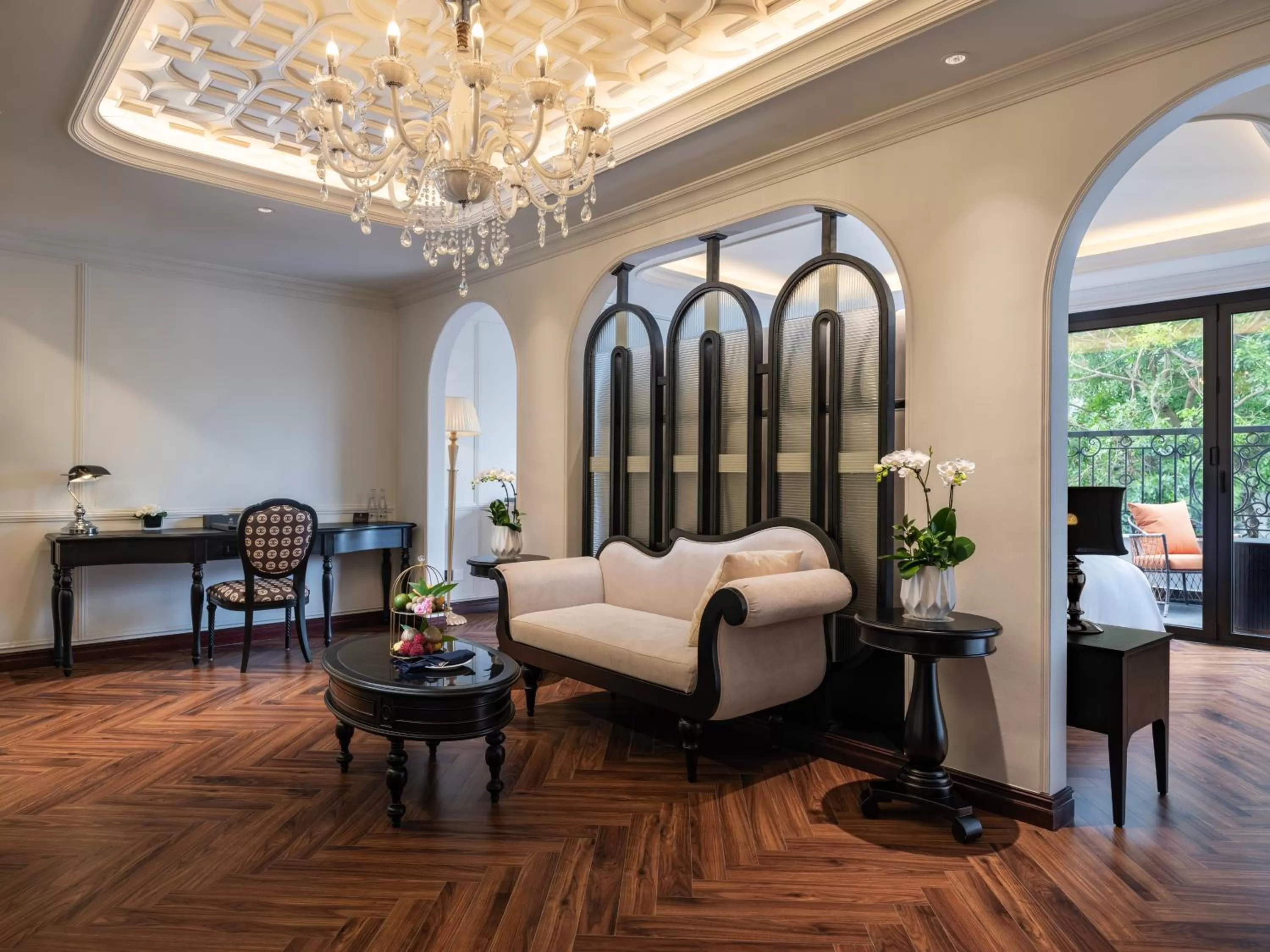 Living room, Bed in GRAND HOTEL du LAC Hanoi